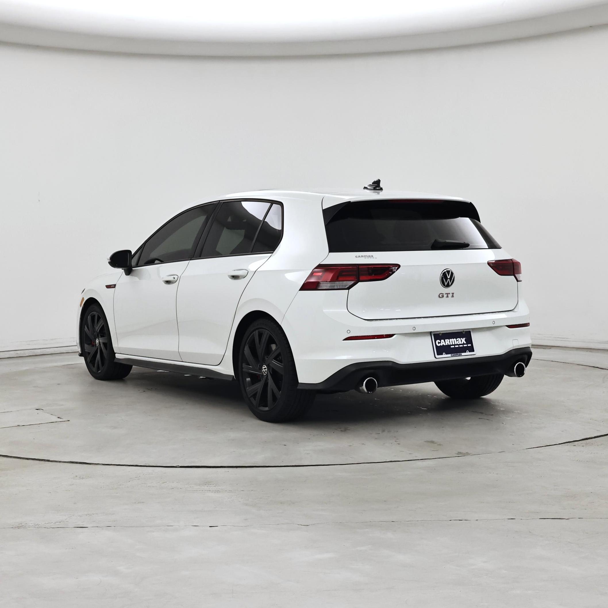 Thumbnail: 2022 Volkswagen Golf - 2