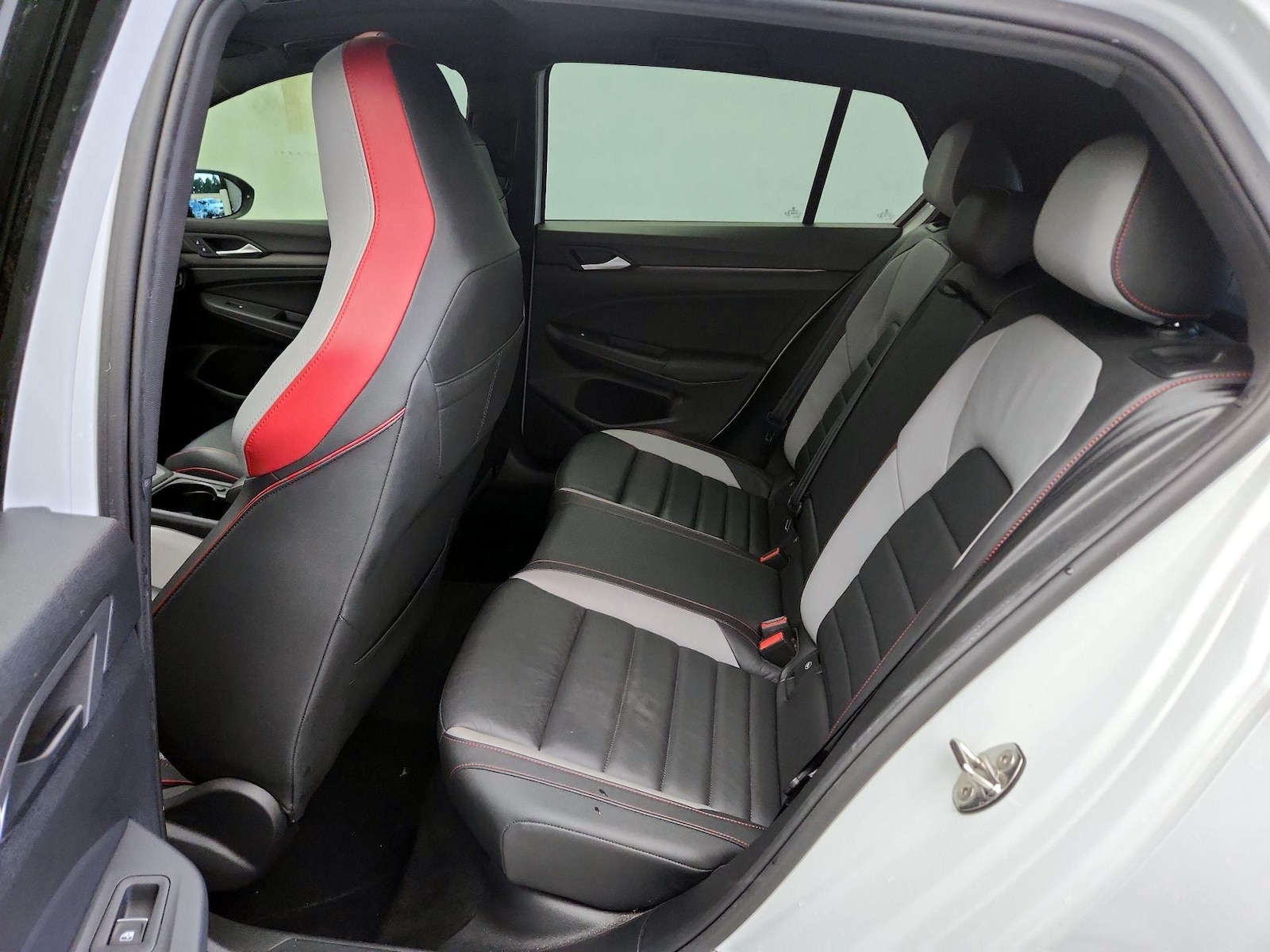 2022 Volkswagen Golf GTI SE - Photo 21