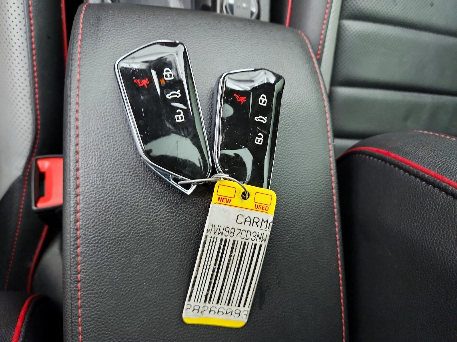 2022 Volkswagen Golf GTI SE - Photo 24