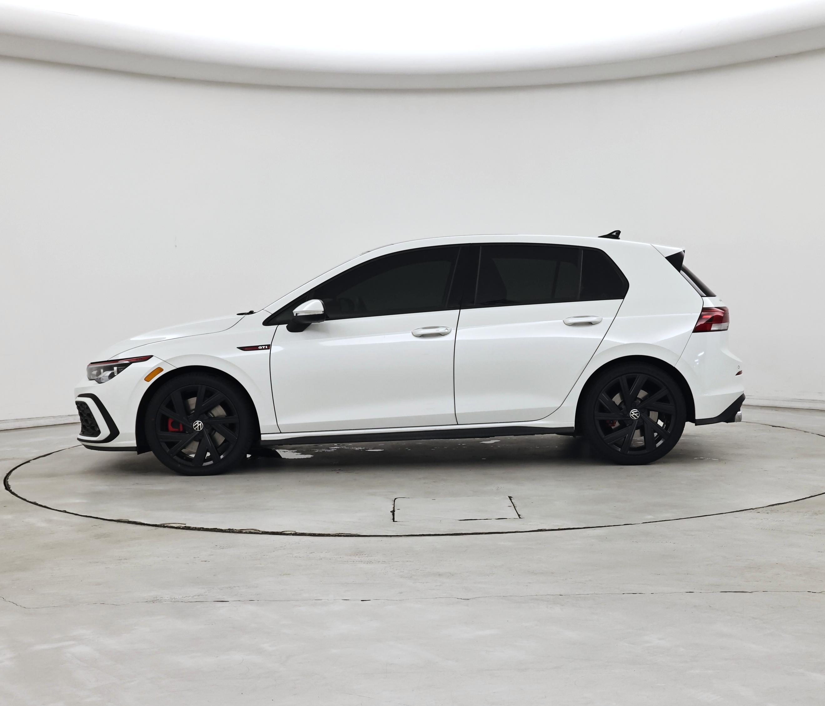 Thumbnail: 2022 Volkswagen Golf - 3