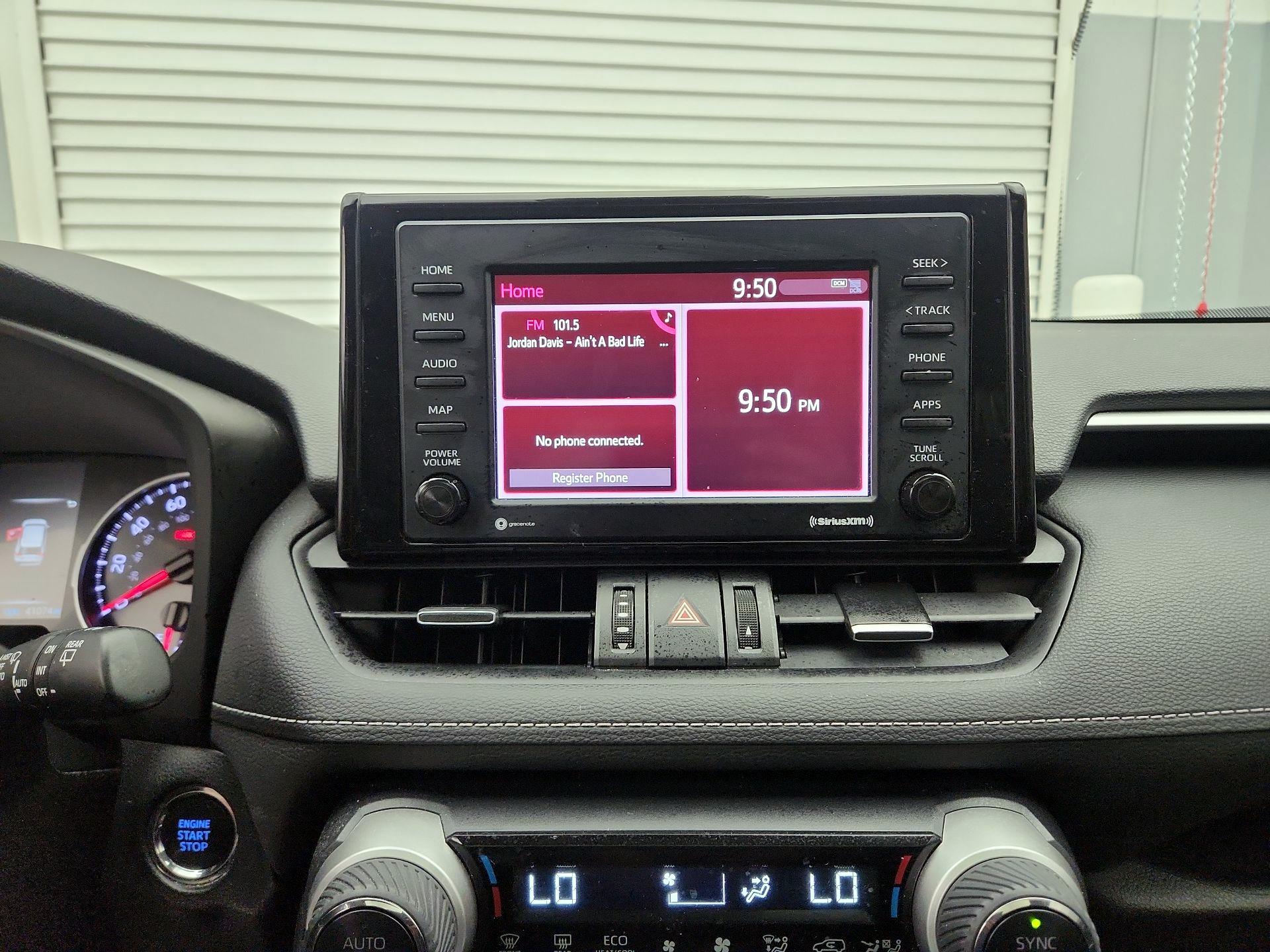 Thumbnail: 2021 Toyota RAV4 - 15