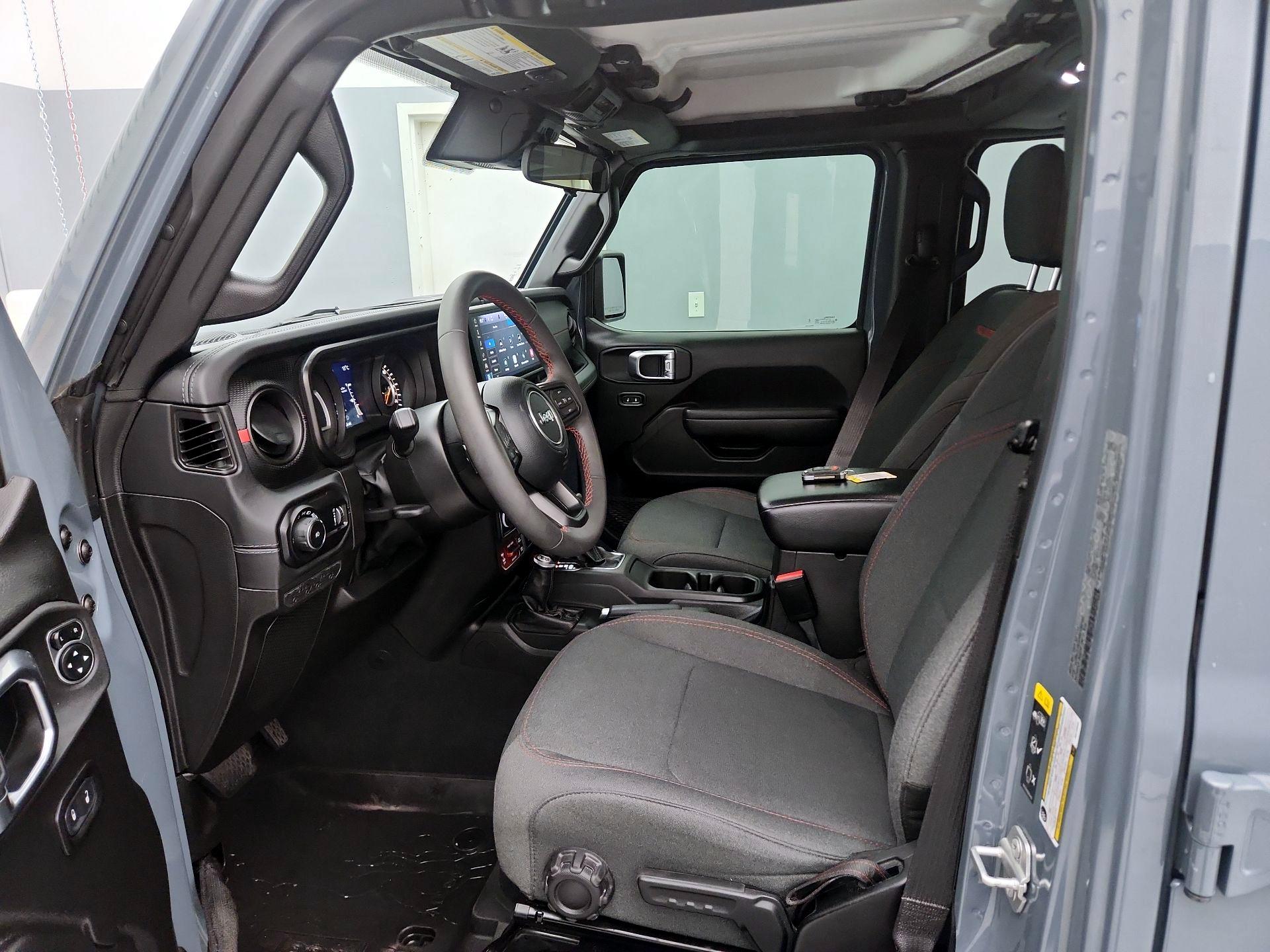 Thumbnail: 2024 Jeep Wrangler - 11