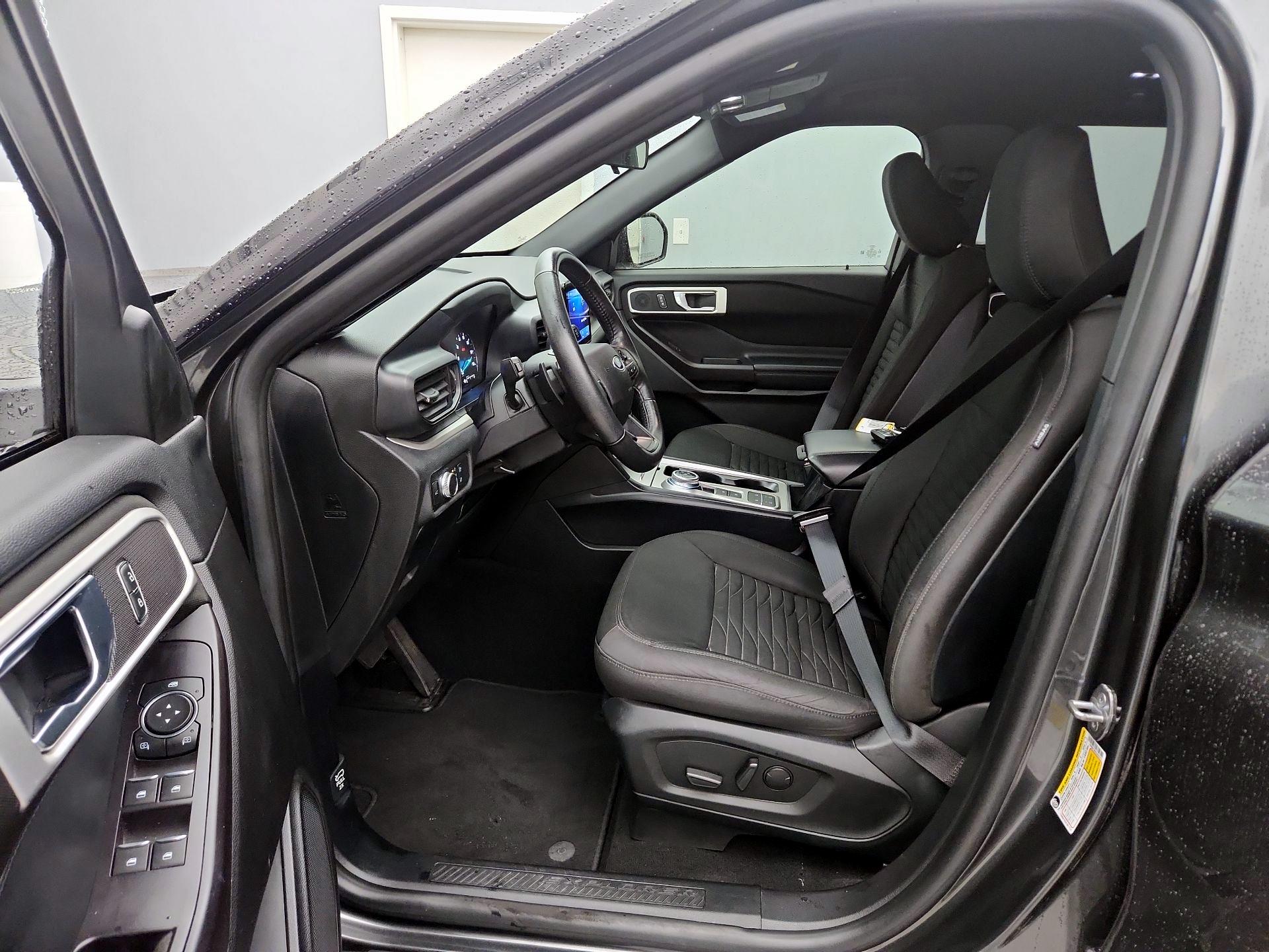 Thumbnail: 2020 Ford Explorer - 11