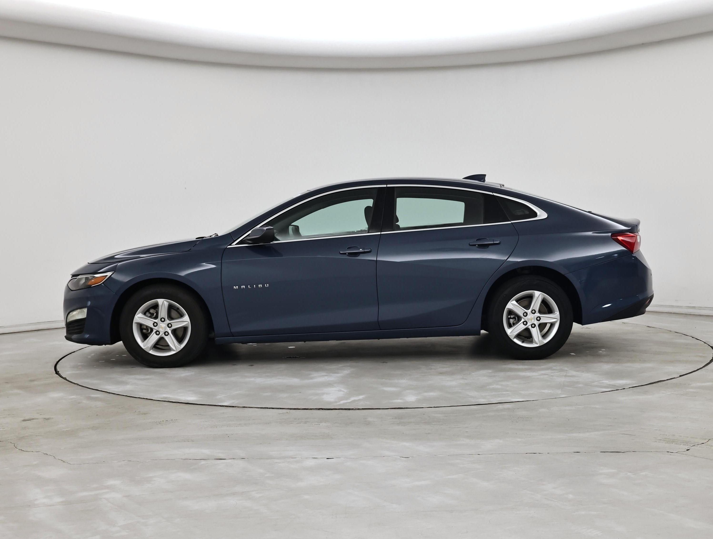 Thumbnail: 2024 Chevrolet Malibu - 3