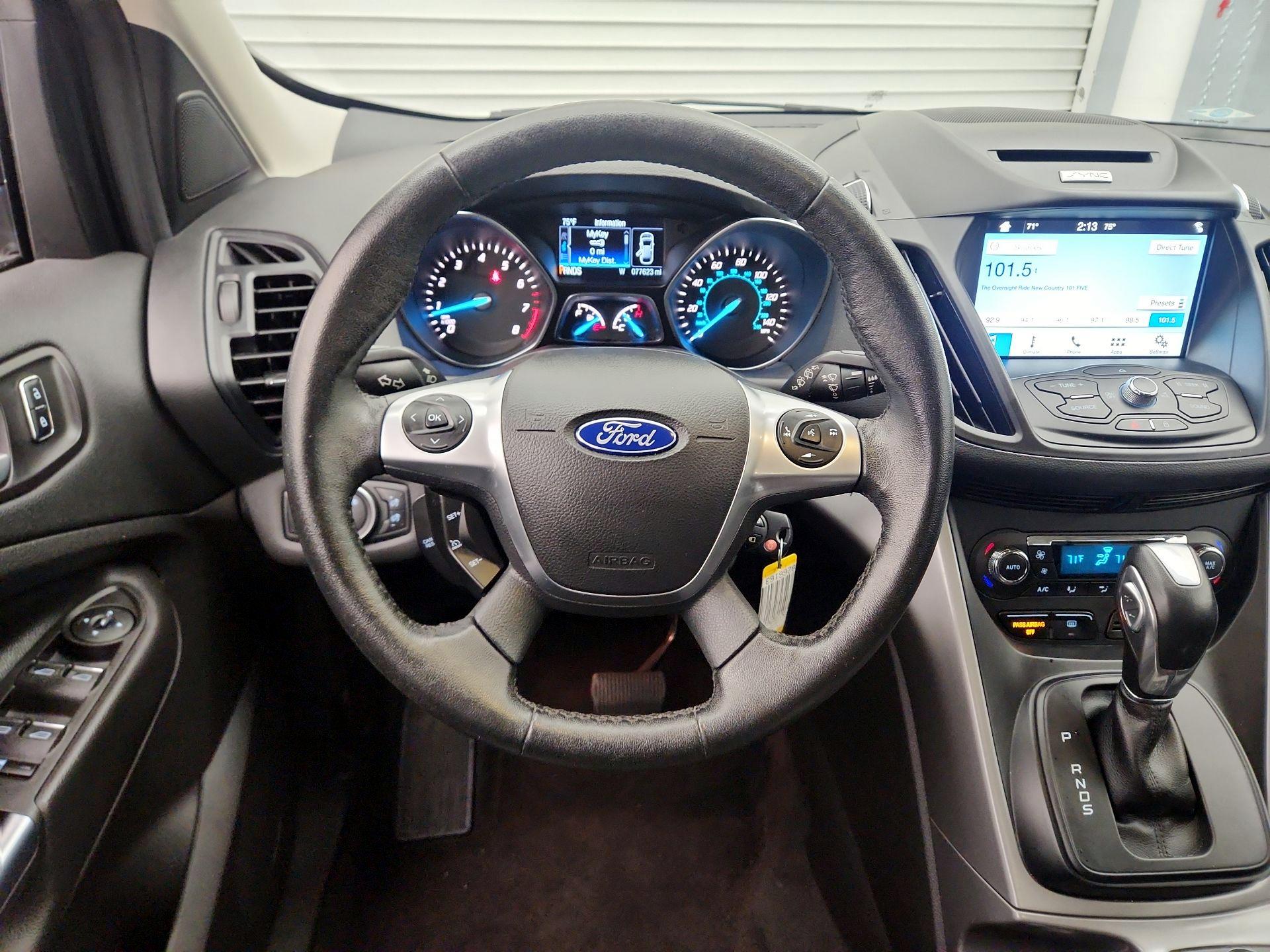 Thumbnail: 2016 Ford Escape - 10