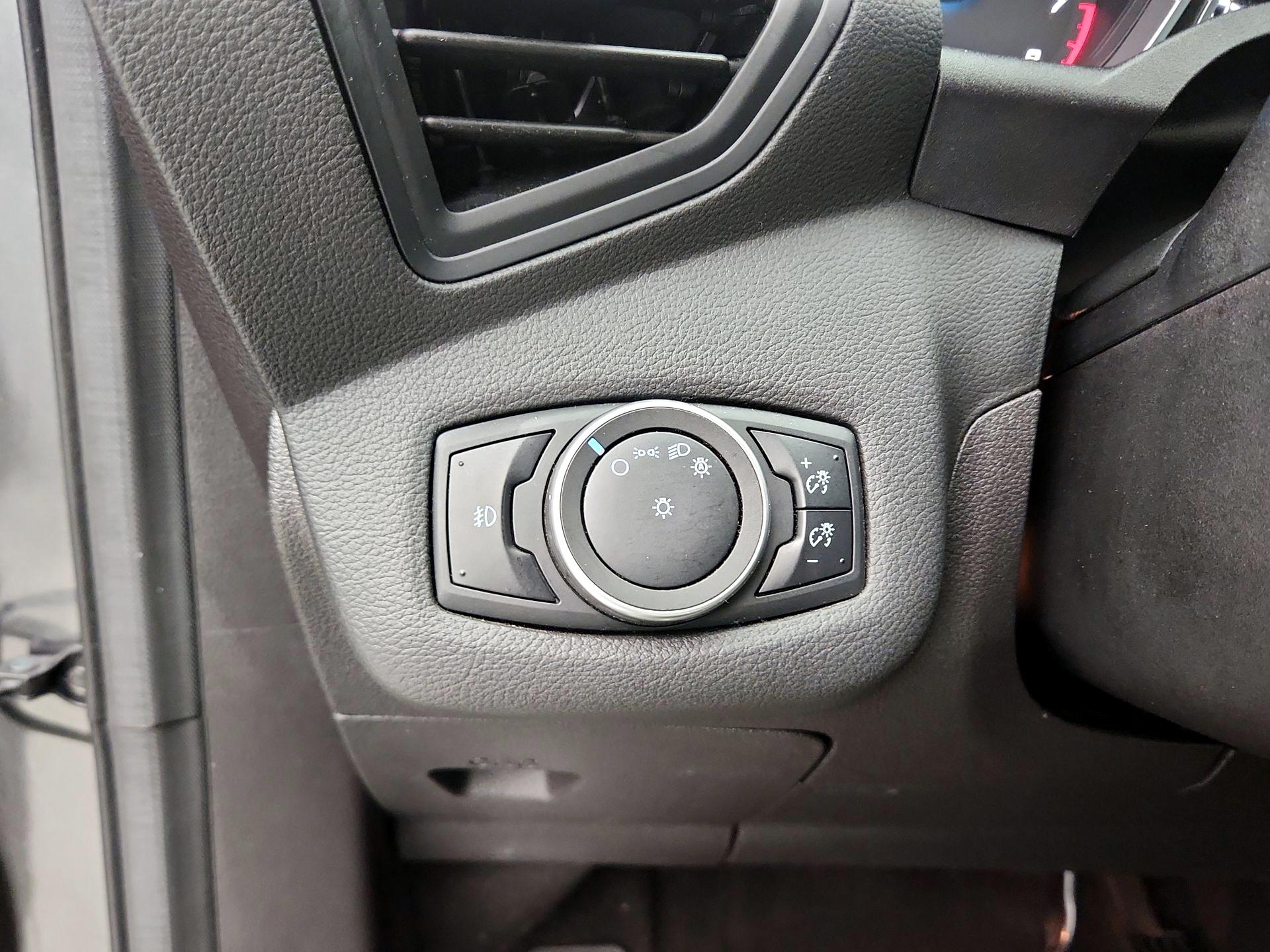 Thumbnail: 2016 Ford Escape - 13