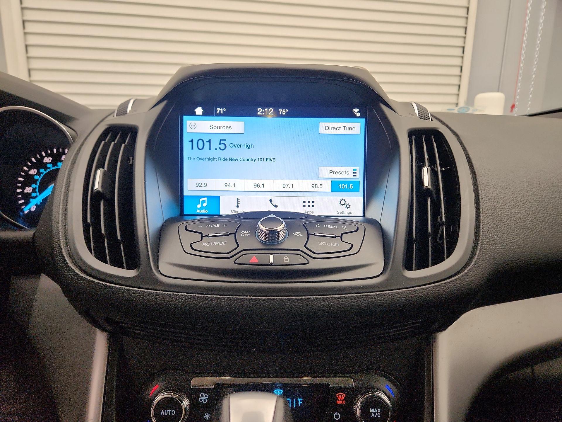 Thumbnail: 2016 Ford Escape - 15