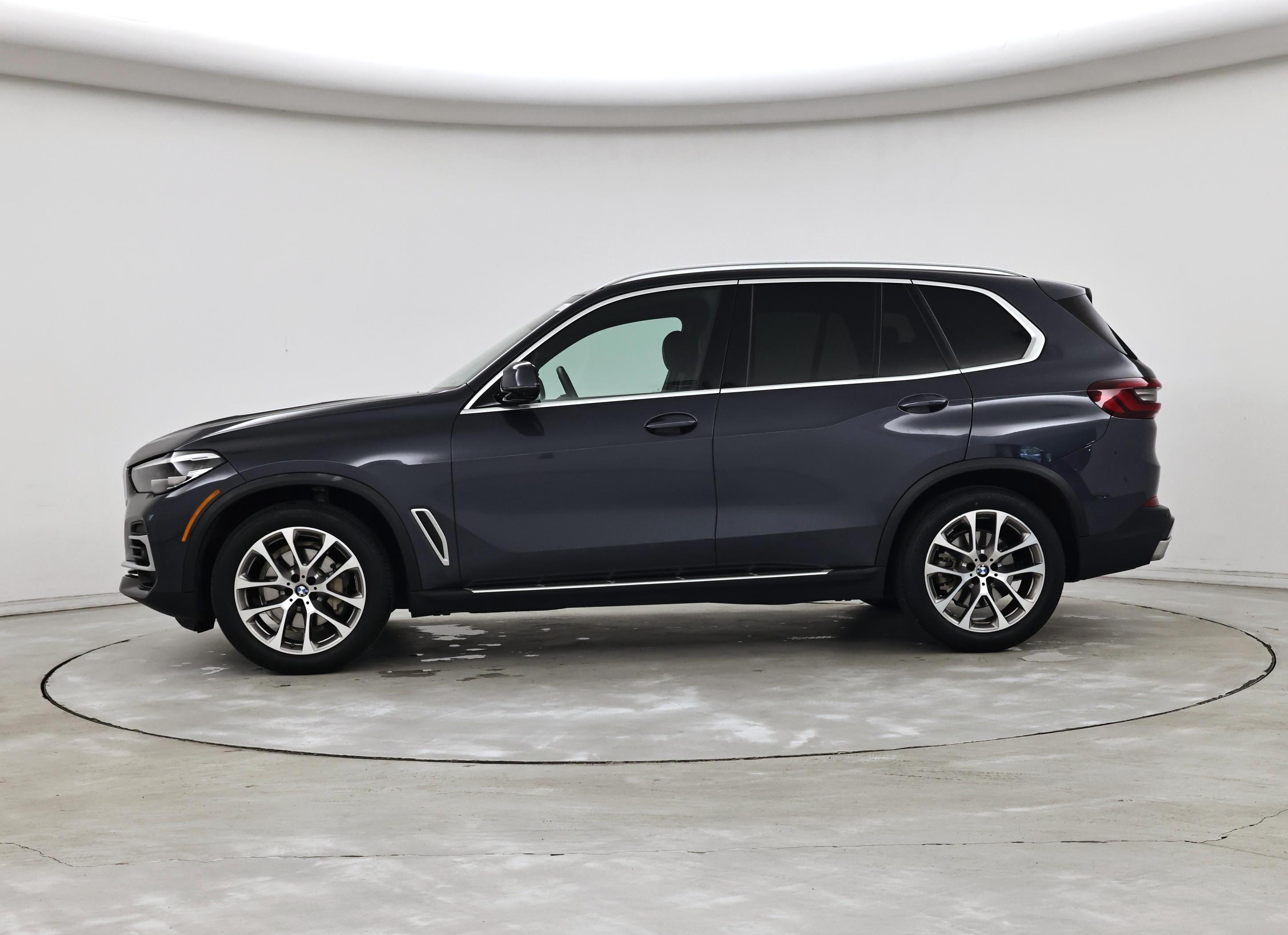 Thumbnail: 2022 BMW X5 - 3