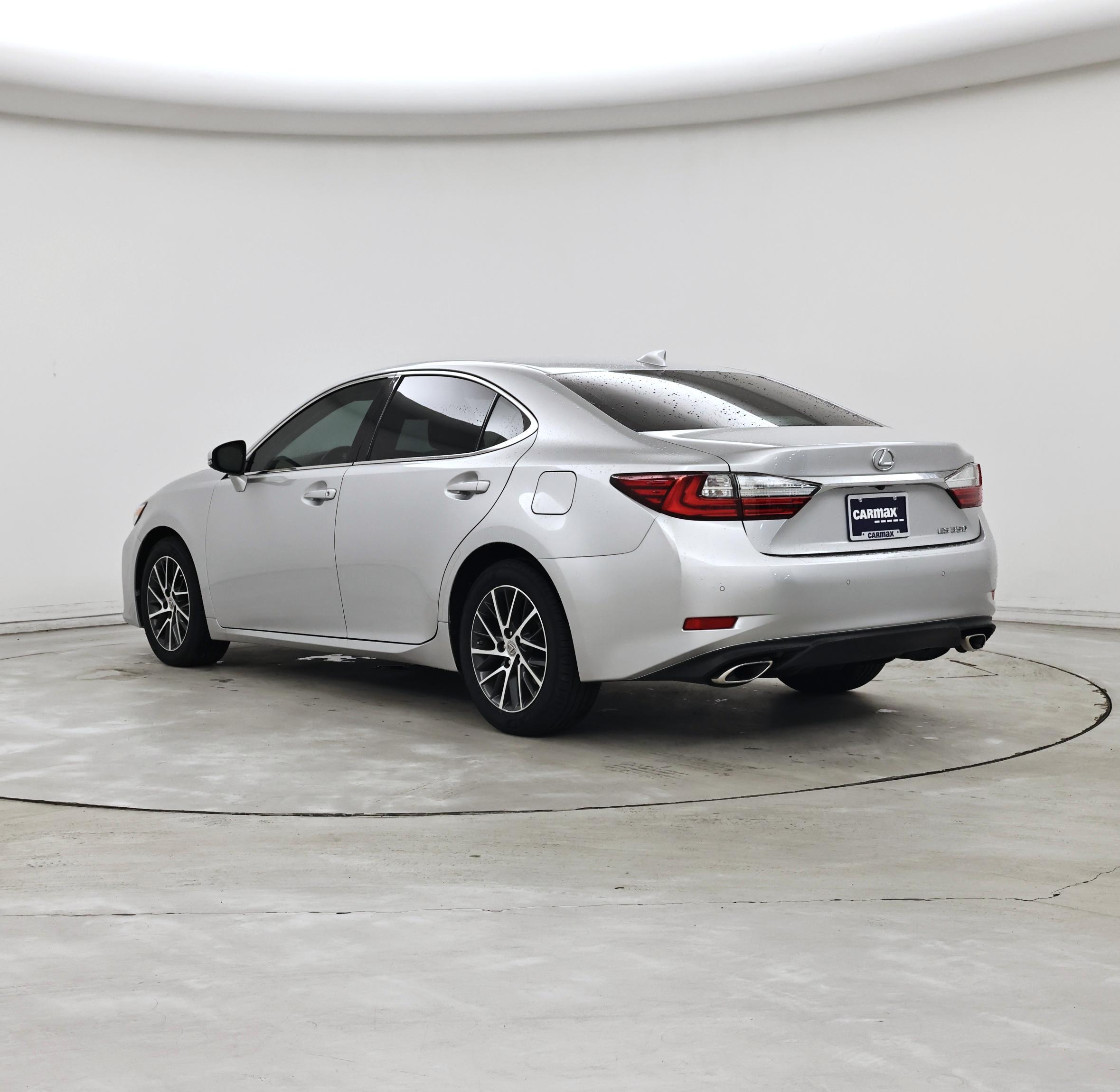 Thumbnail: 2016 Lexus ES - 2