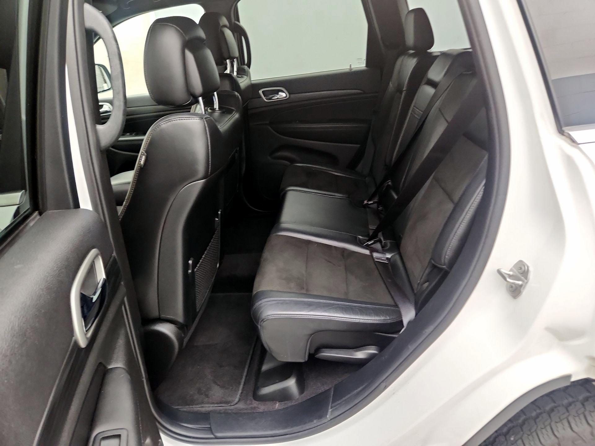 Thumbnail: 2019 Jeep Grand Cherokee - 20