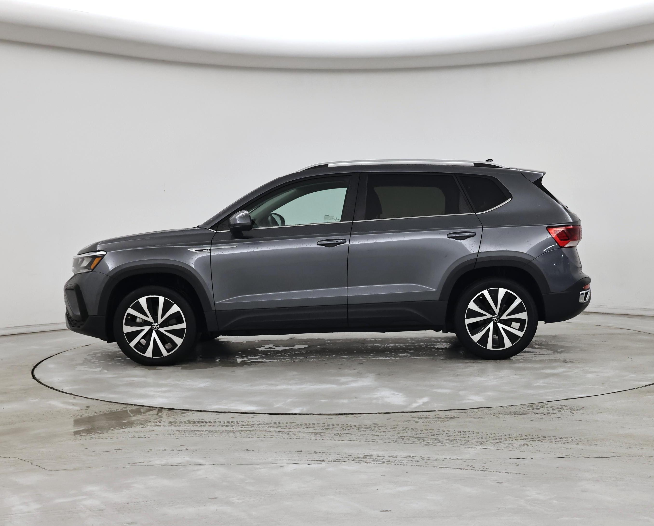 Thumbnail: 2022 Volkswagen Taos - 3