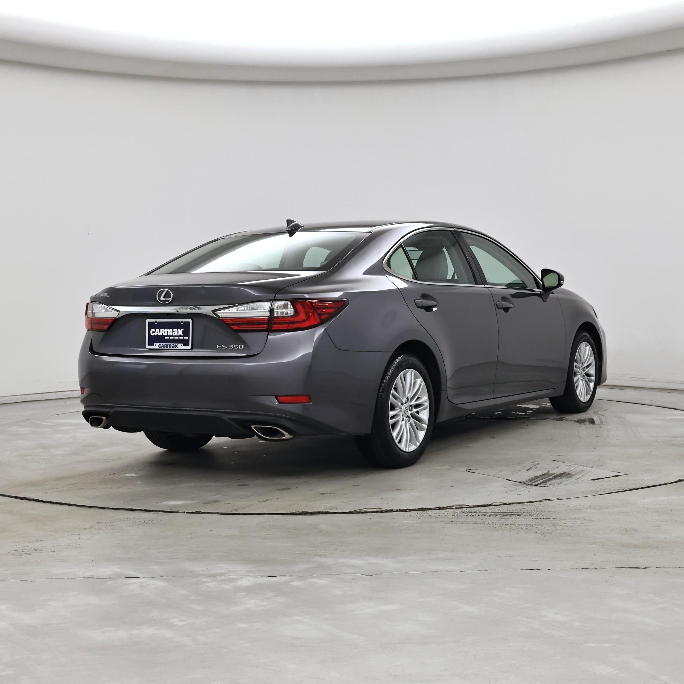 Thumbnail: 2018 Lexus ES - 8