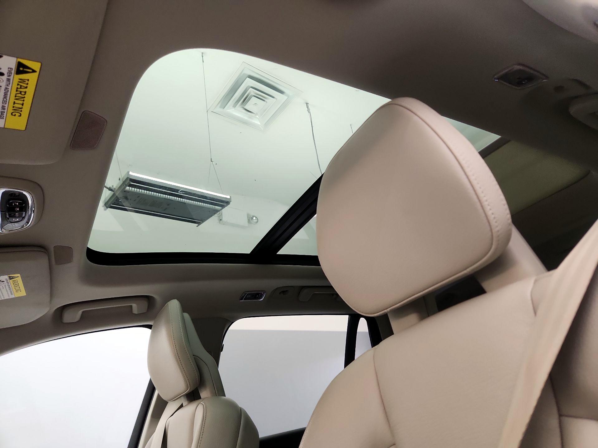 Thumbnail: 2018 Volvo XC90 - 19