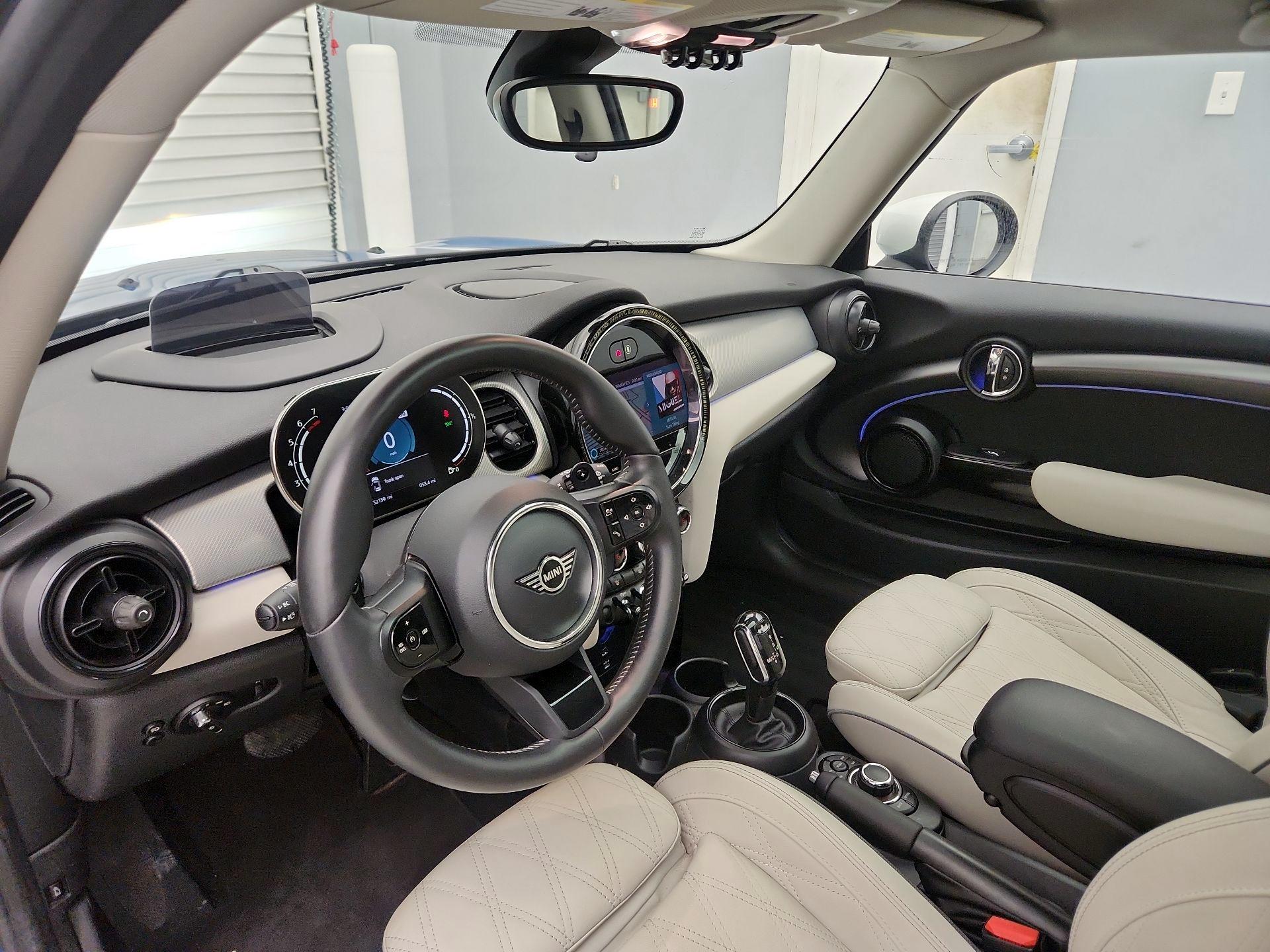 Thumbnail: 2022 MINI Cooper Hardtop - 9