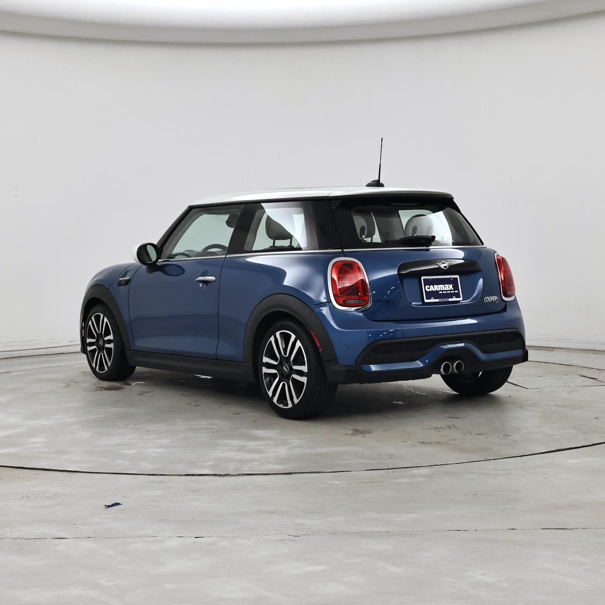 Thumbnail: 2022 MINI Cooper Hardtop - 2