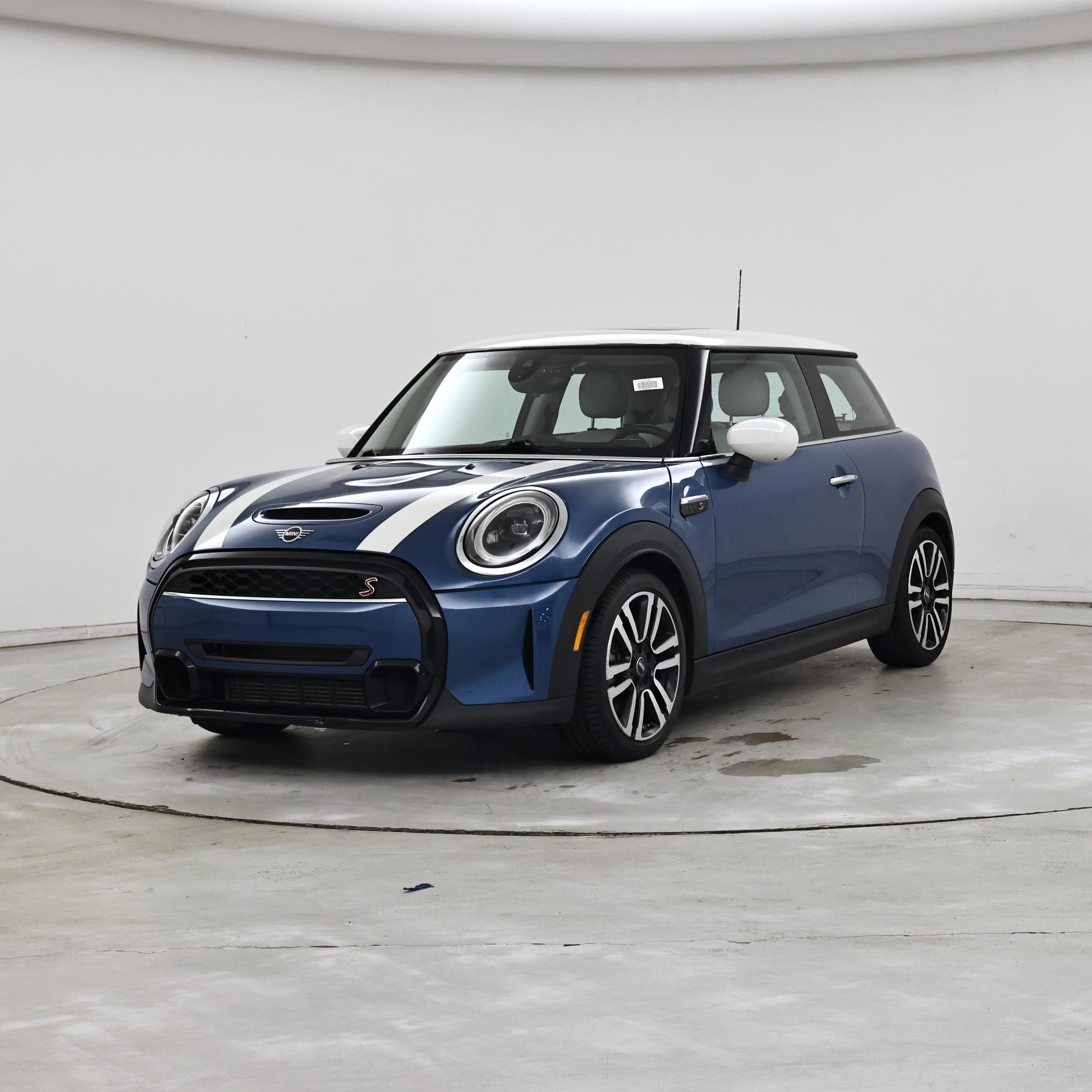 Thumbnail: 2022 MINI Cooper Hardtop - 4