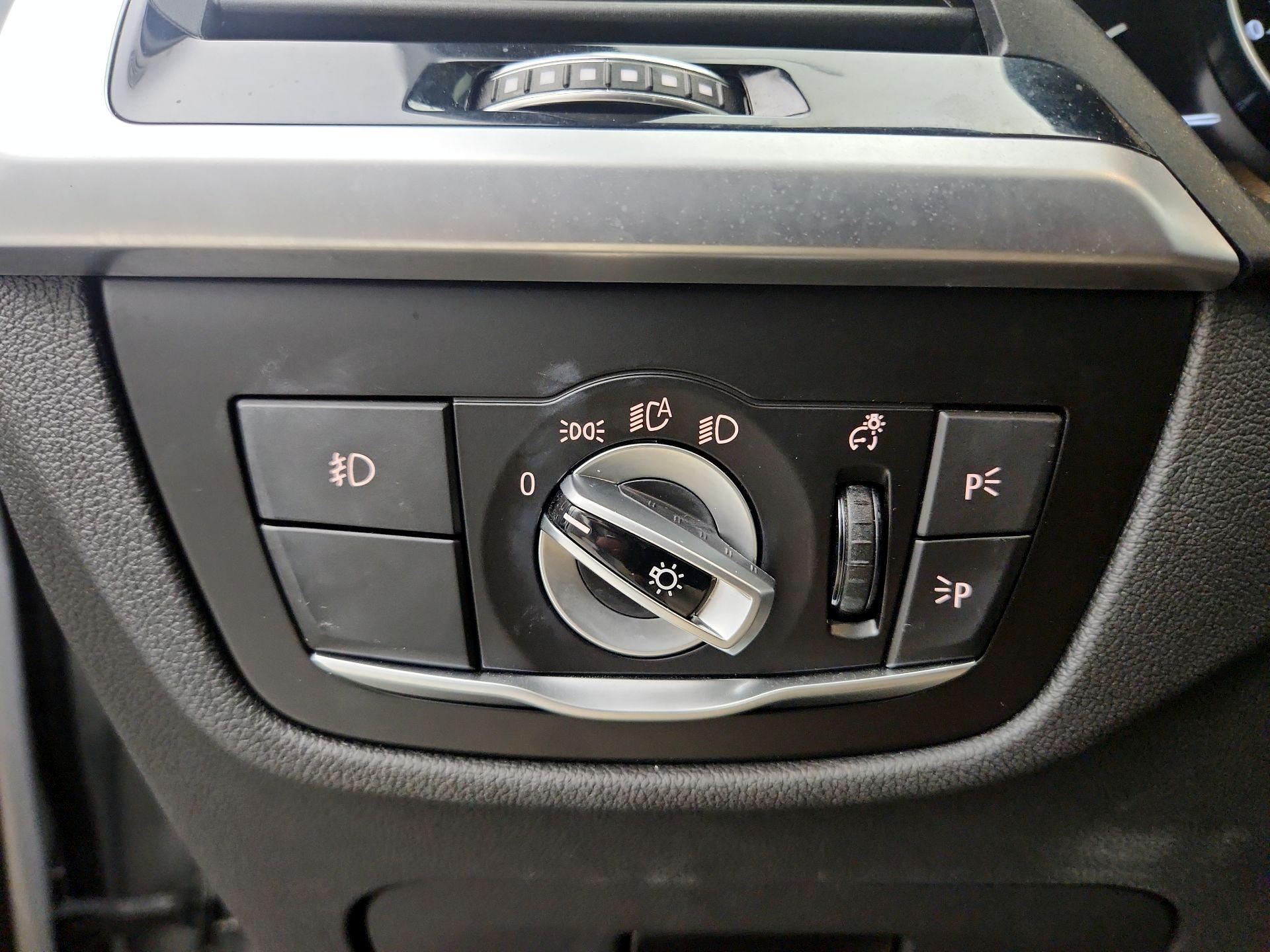 Thumbnail: 2021 BMW X3 - 13