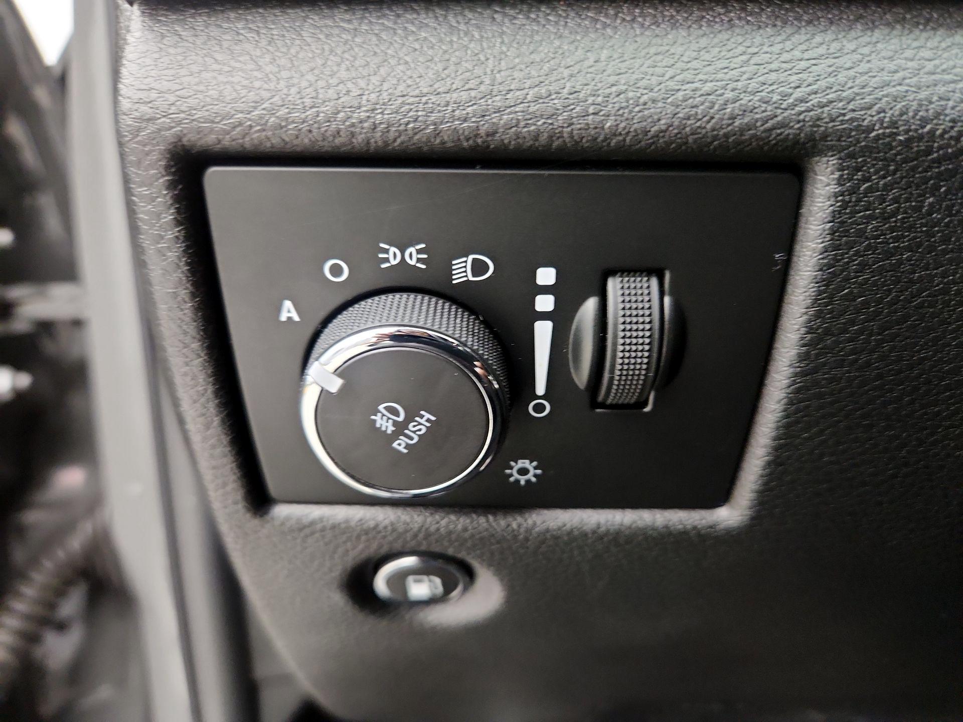 Thumbnail: 2019 Jeep Grand Cherokee - 13