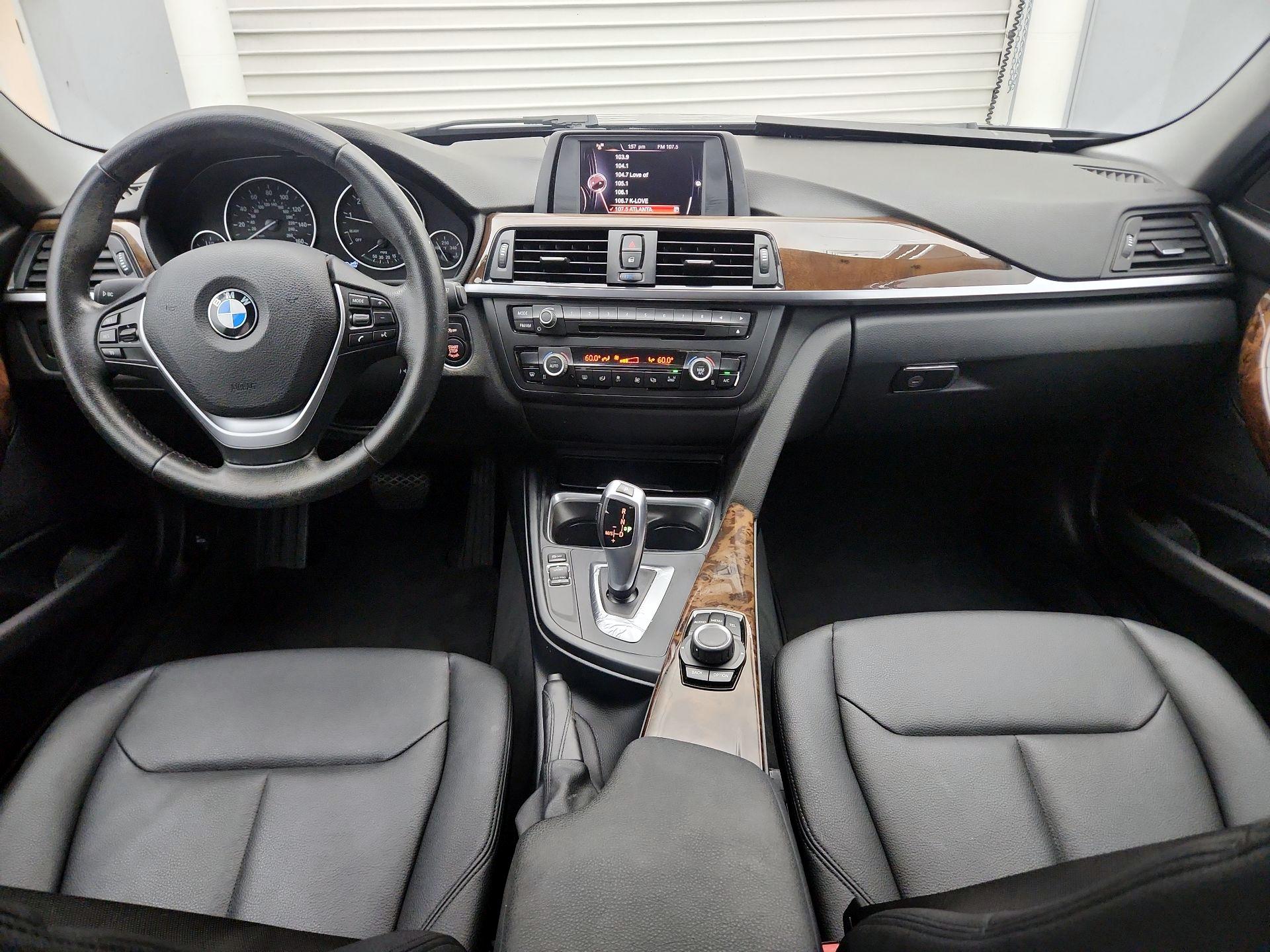 Thumbnail: 2015 BMW 3 Series - 9