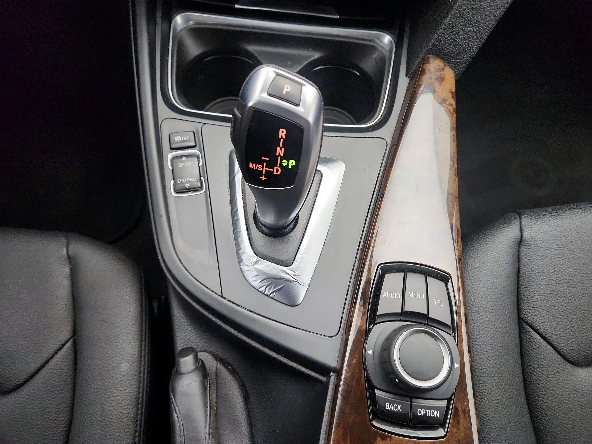Thumbnail: 2015 BMW 3 Series - 15