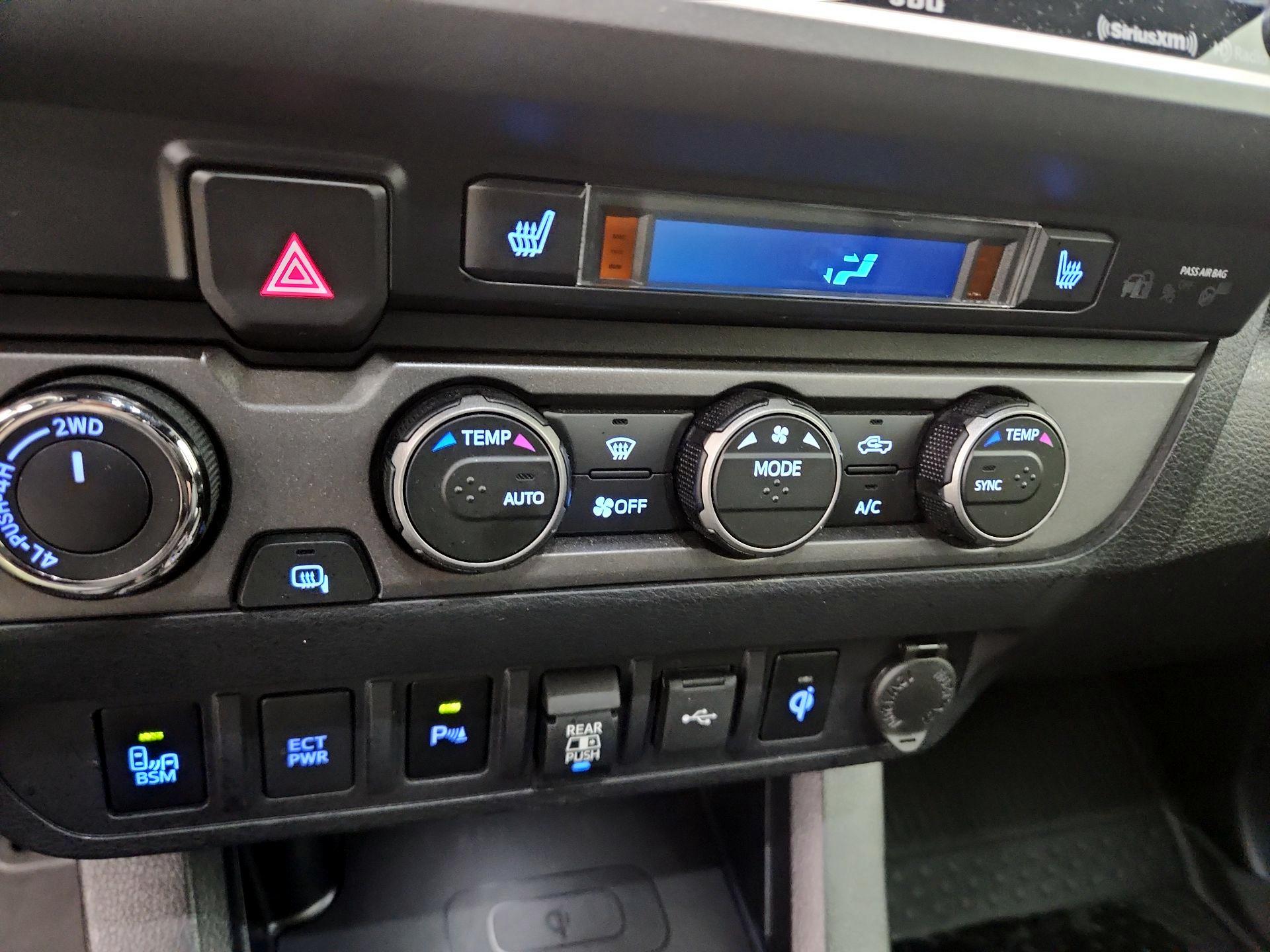 Thumbnail: 2021 Toyota Tacoma - 17