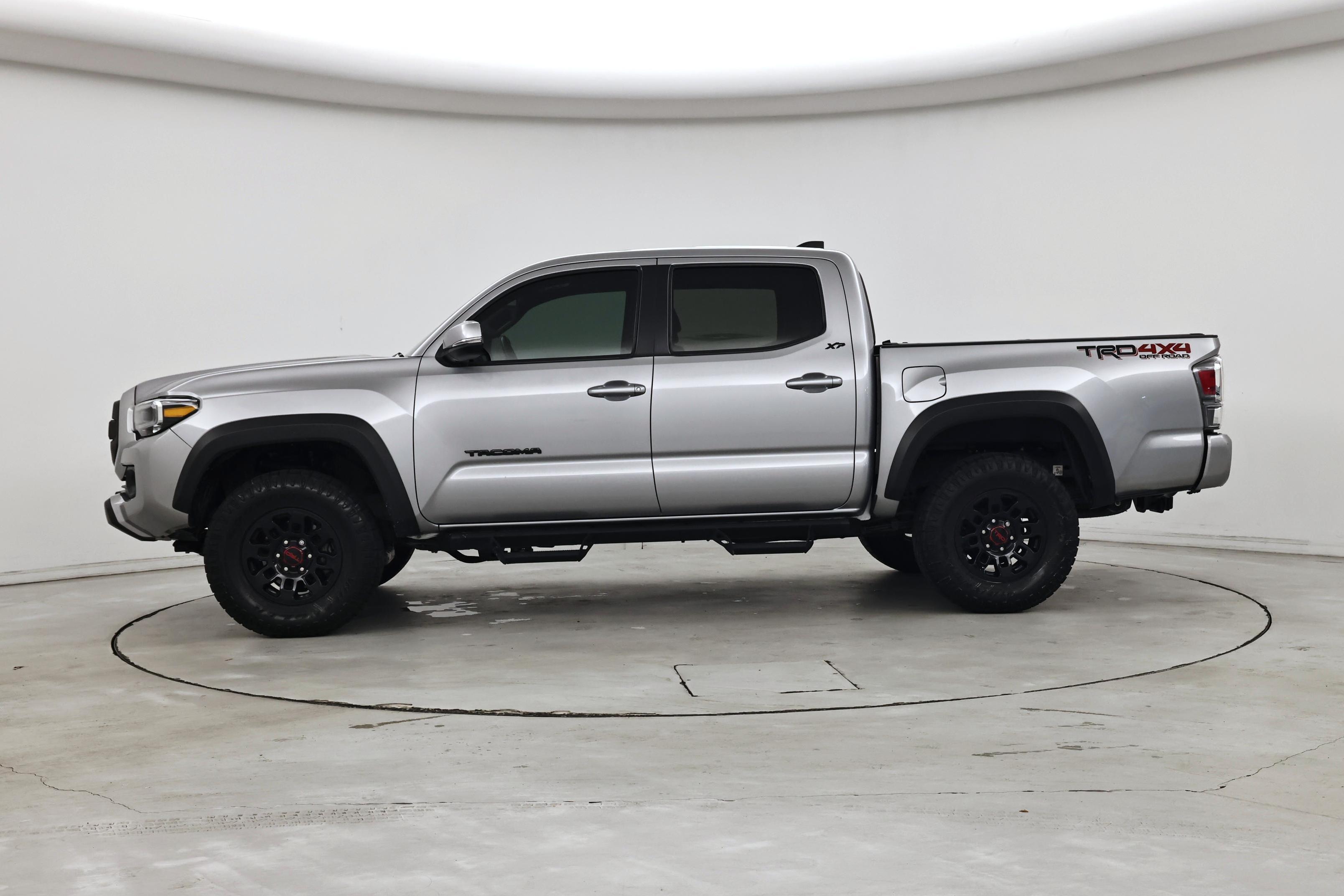Thumbnail: 2021 Toyota Tacoma - 3