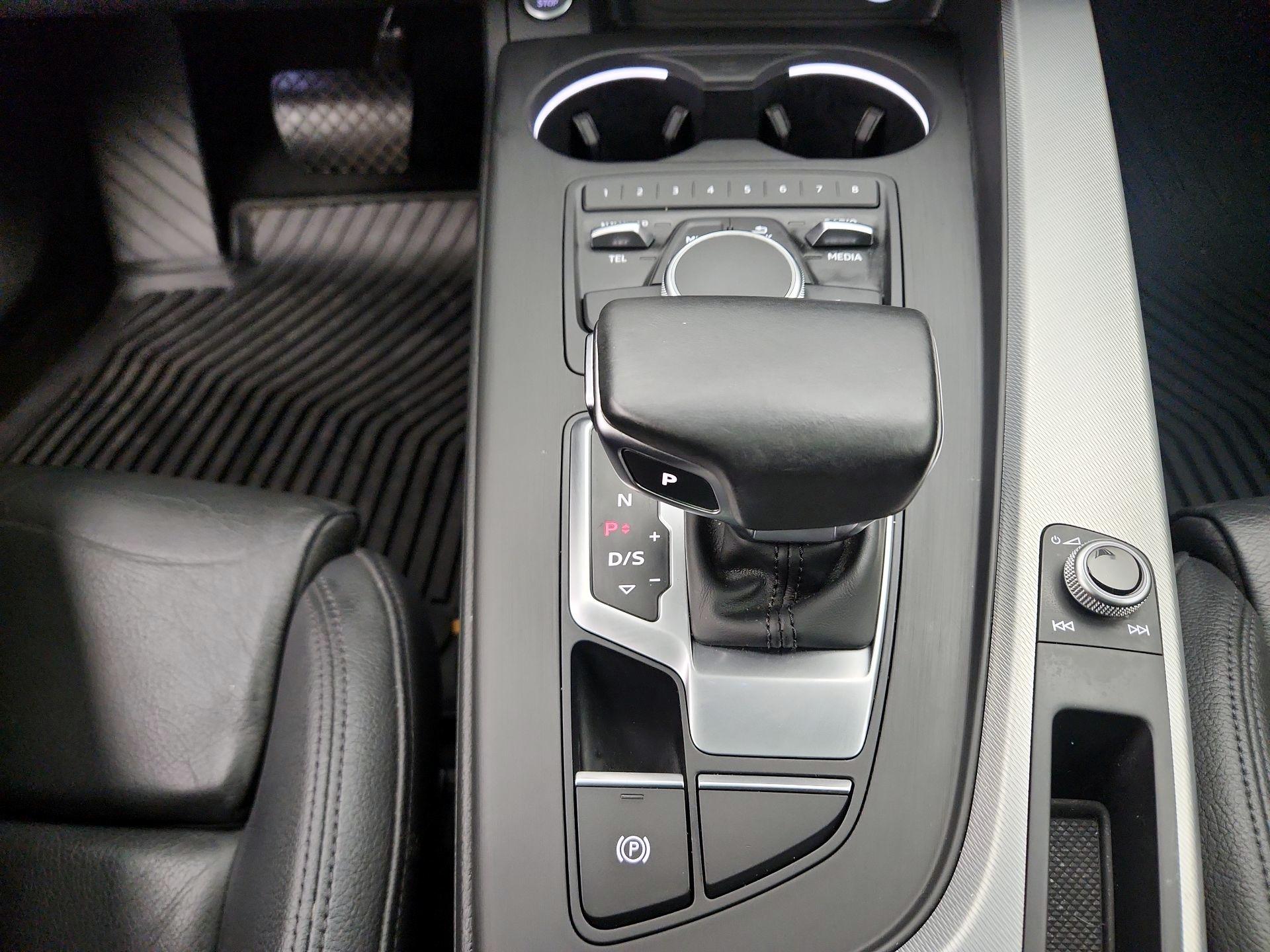 Thumbnail: 2017 Audi A4 - 17