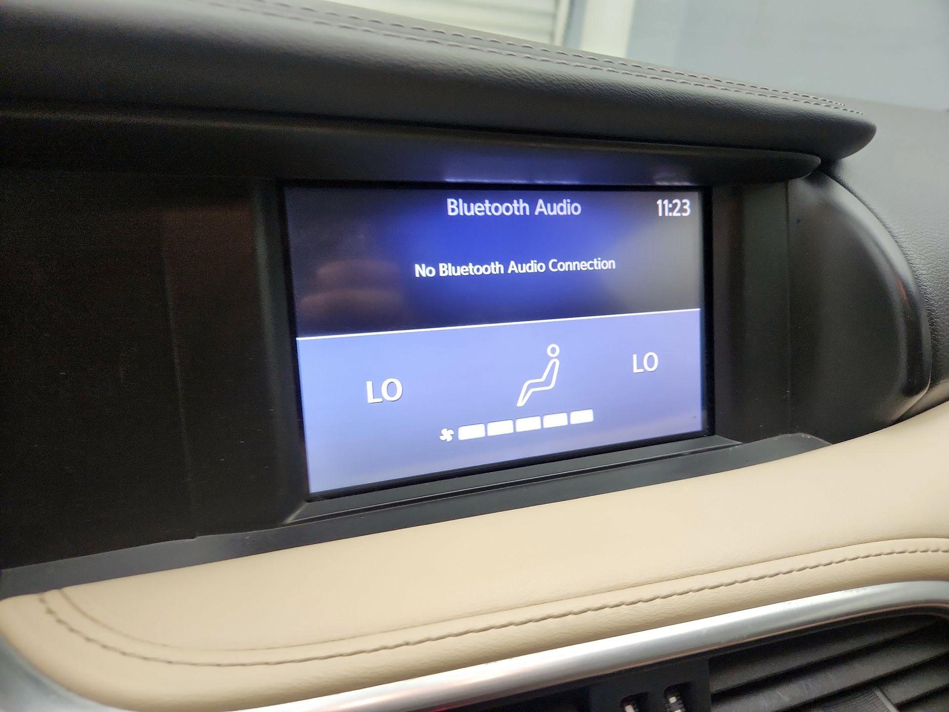 Thumbnail: 2019 INFINITI QX30 - 15