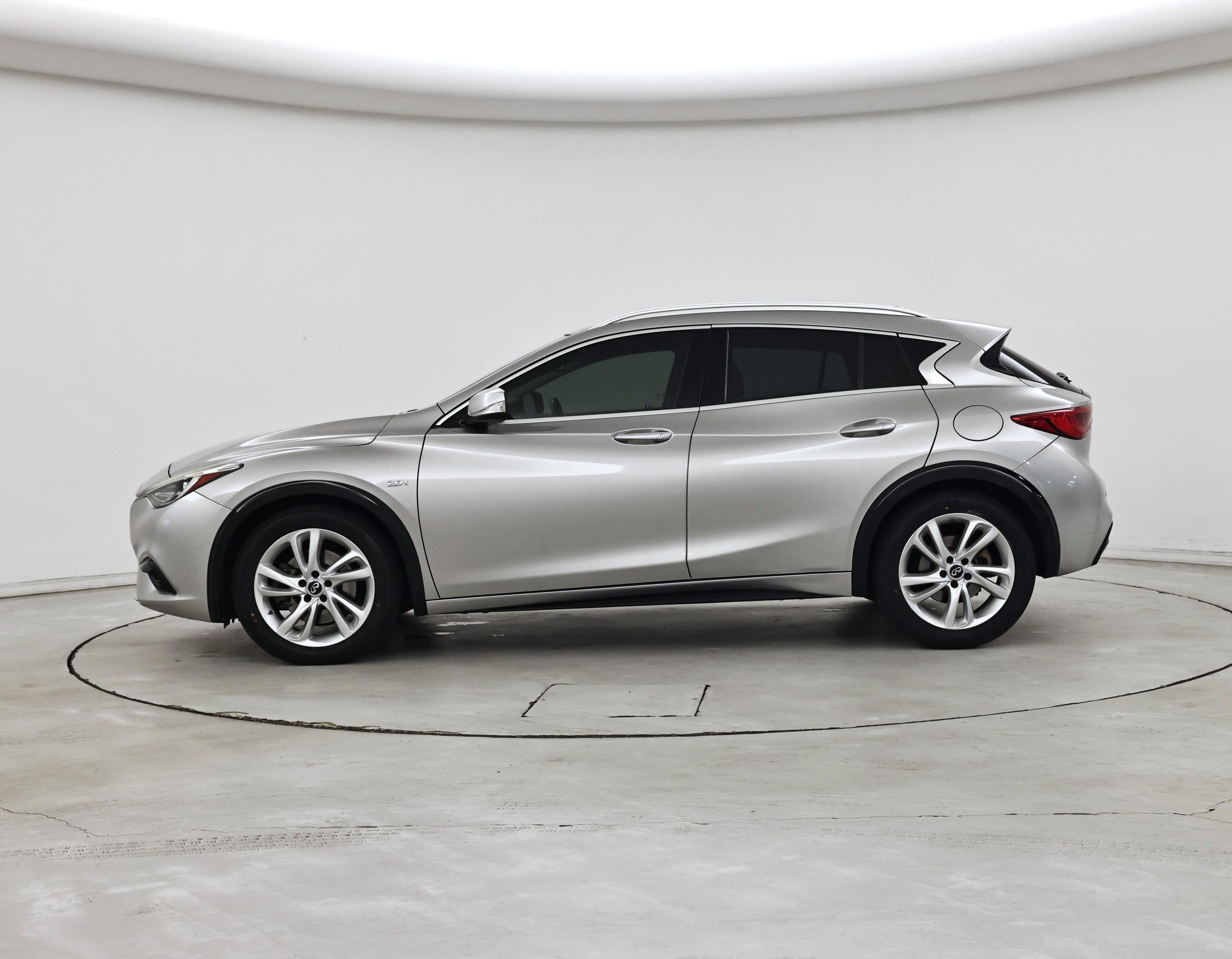 Thumbnail: 2019 INFINITI QX30 - 3