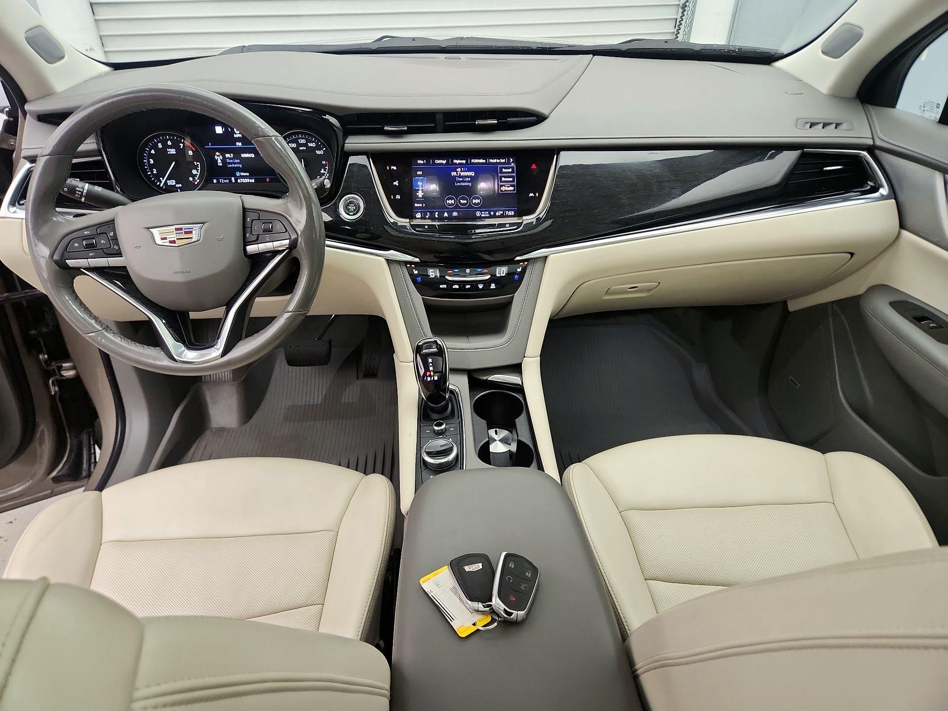 Thumbnail: 2023 Cadillac XT6 - 9