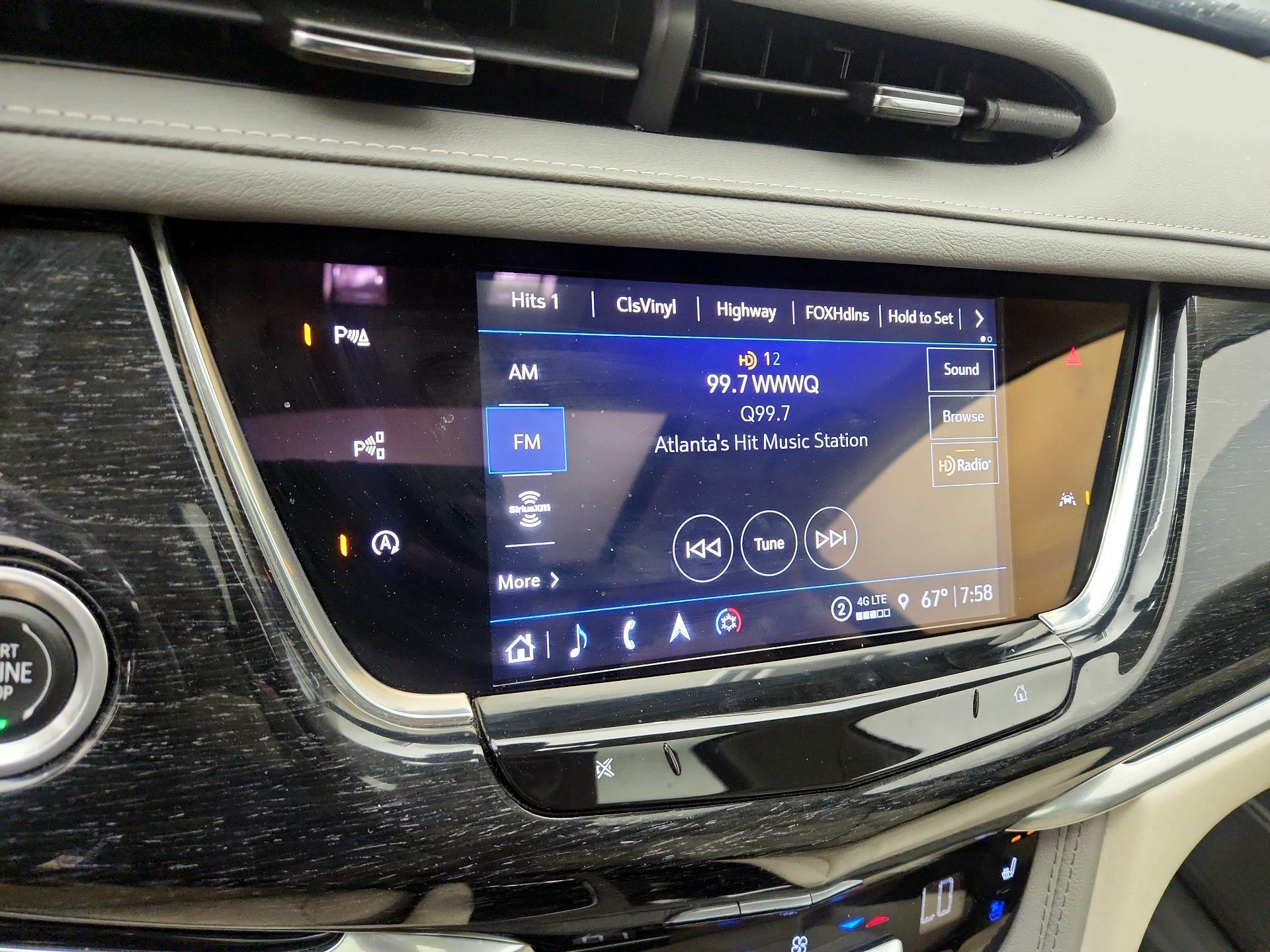 Thumbnail: 2023 Cadillac XT6 - 16