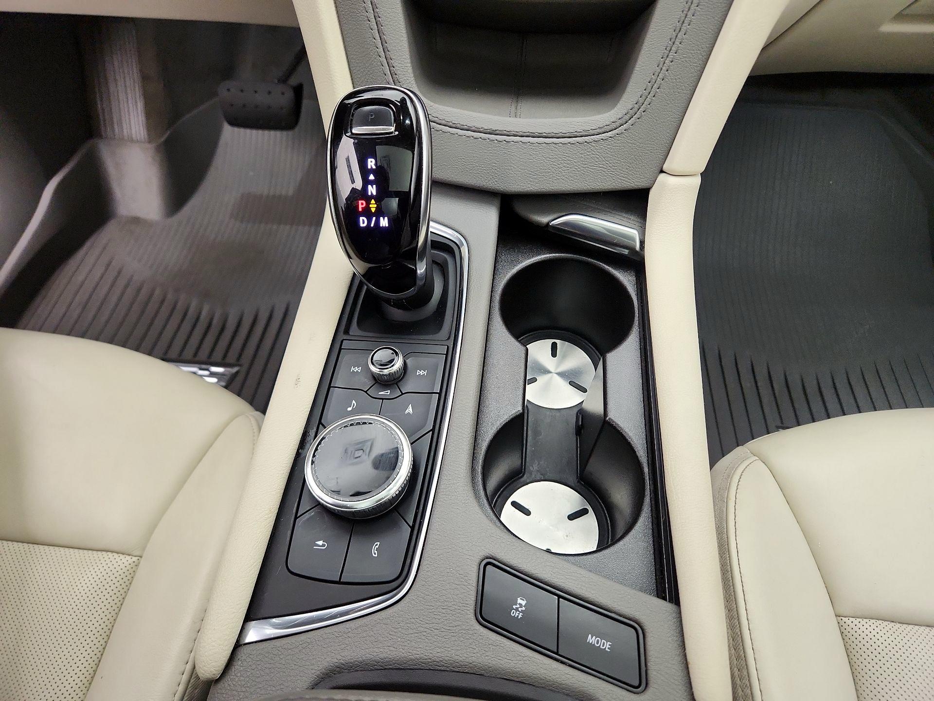 Thumbnail: 2023 Cadillac XT6 - 18