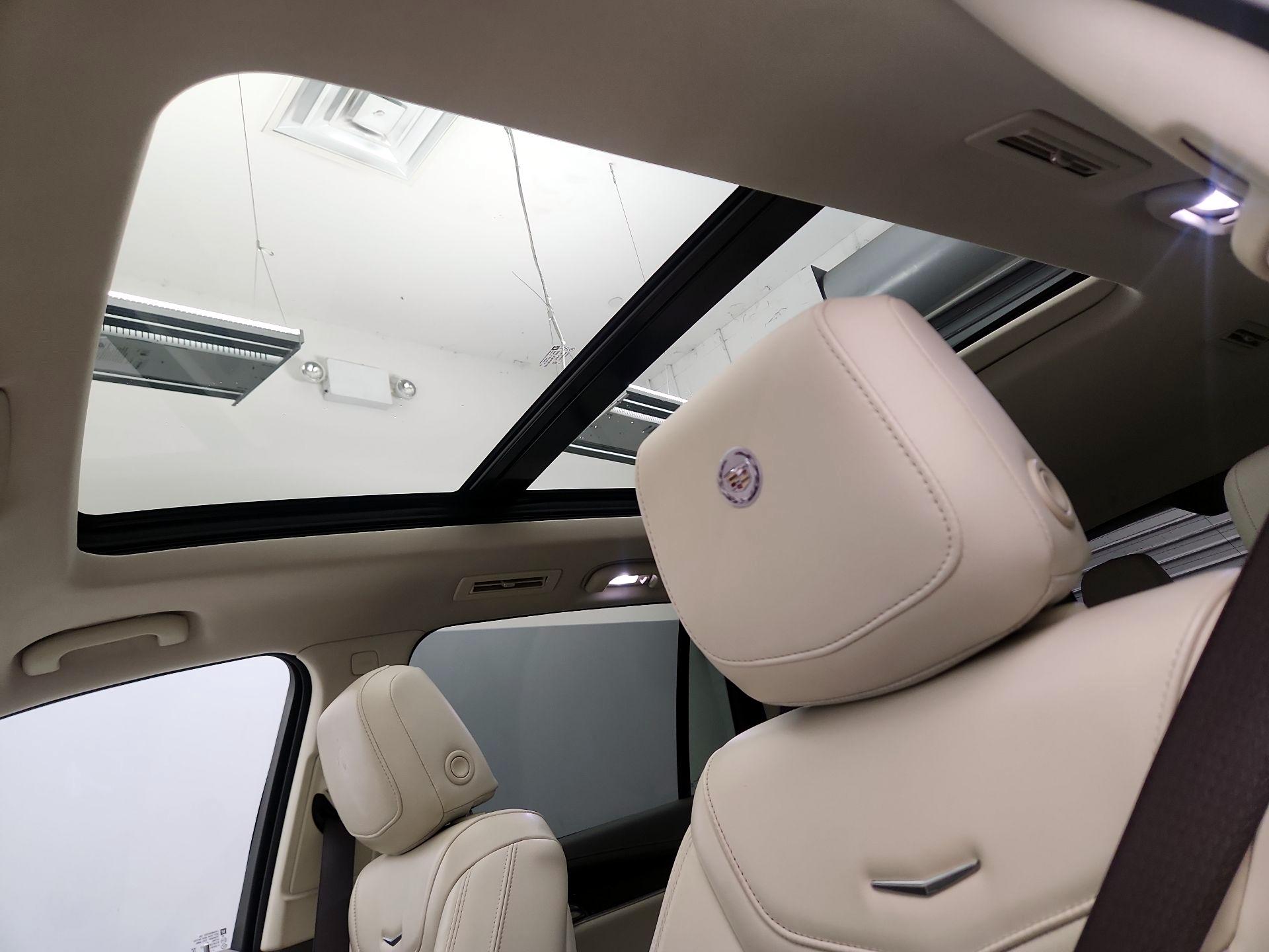 Thumbnail: 2023 Cadillac XT6 - 20