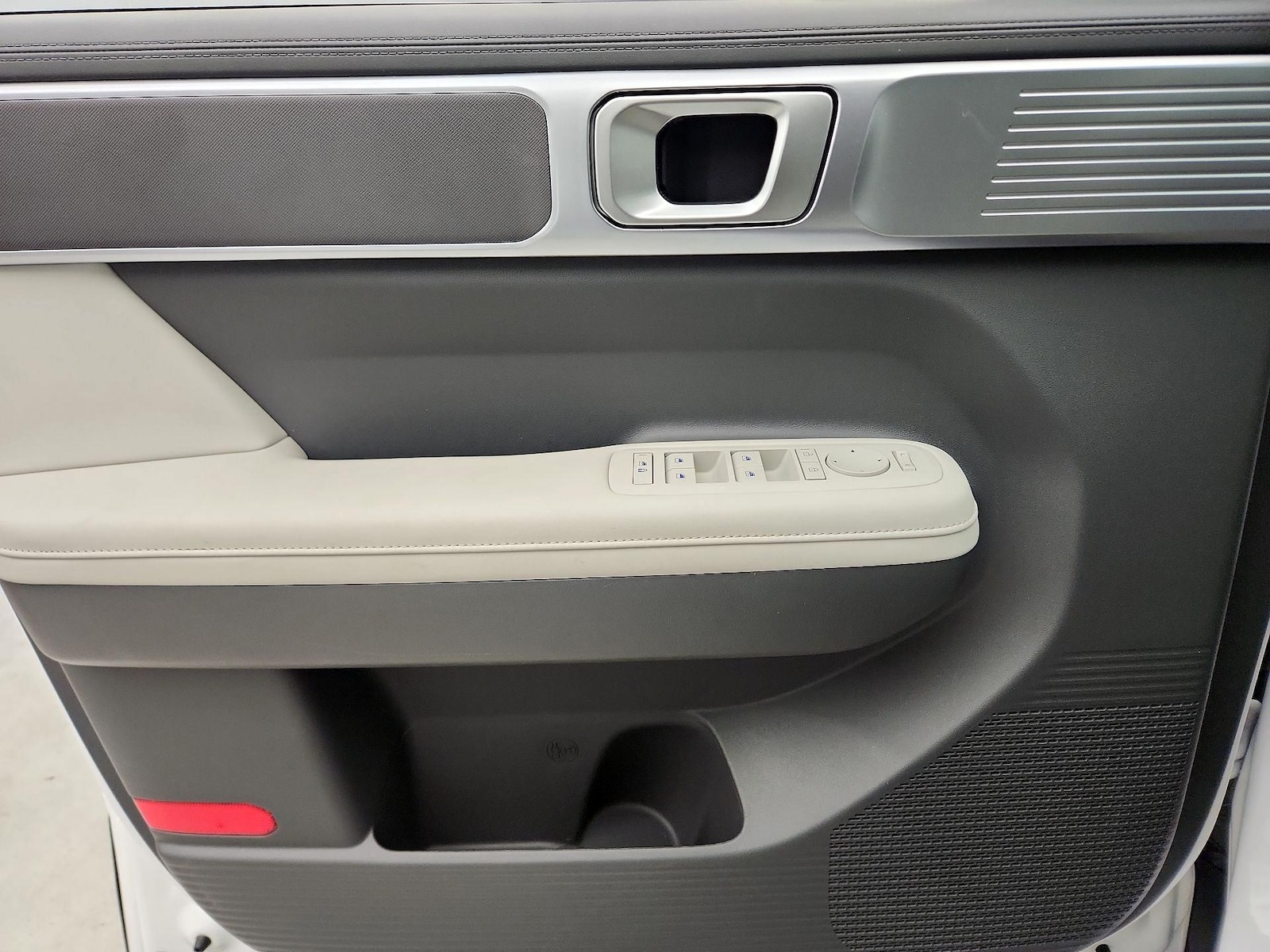 2025 Hyundai Santa Fe SEL - Photo 13