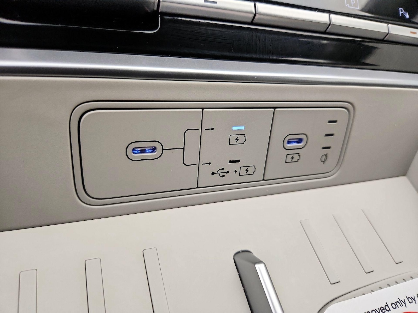 2025 Hyundai Santa Fe SEL - Photo 19