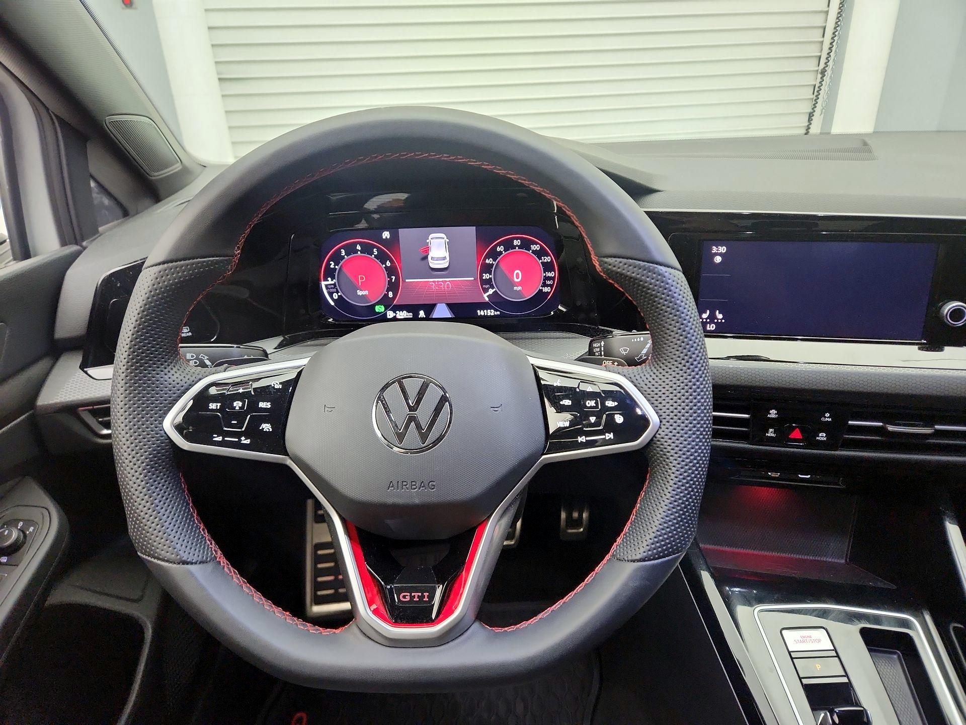 Thumbnail: 2023 Volkswagen Golf - 10