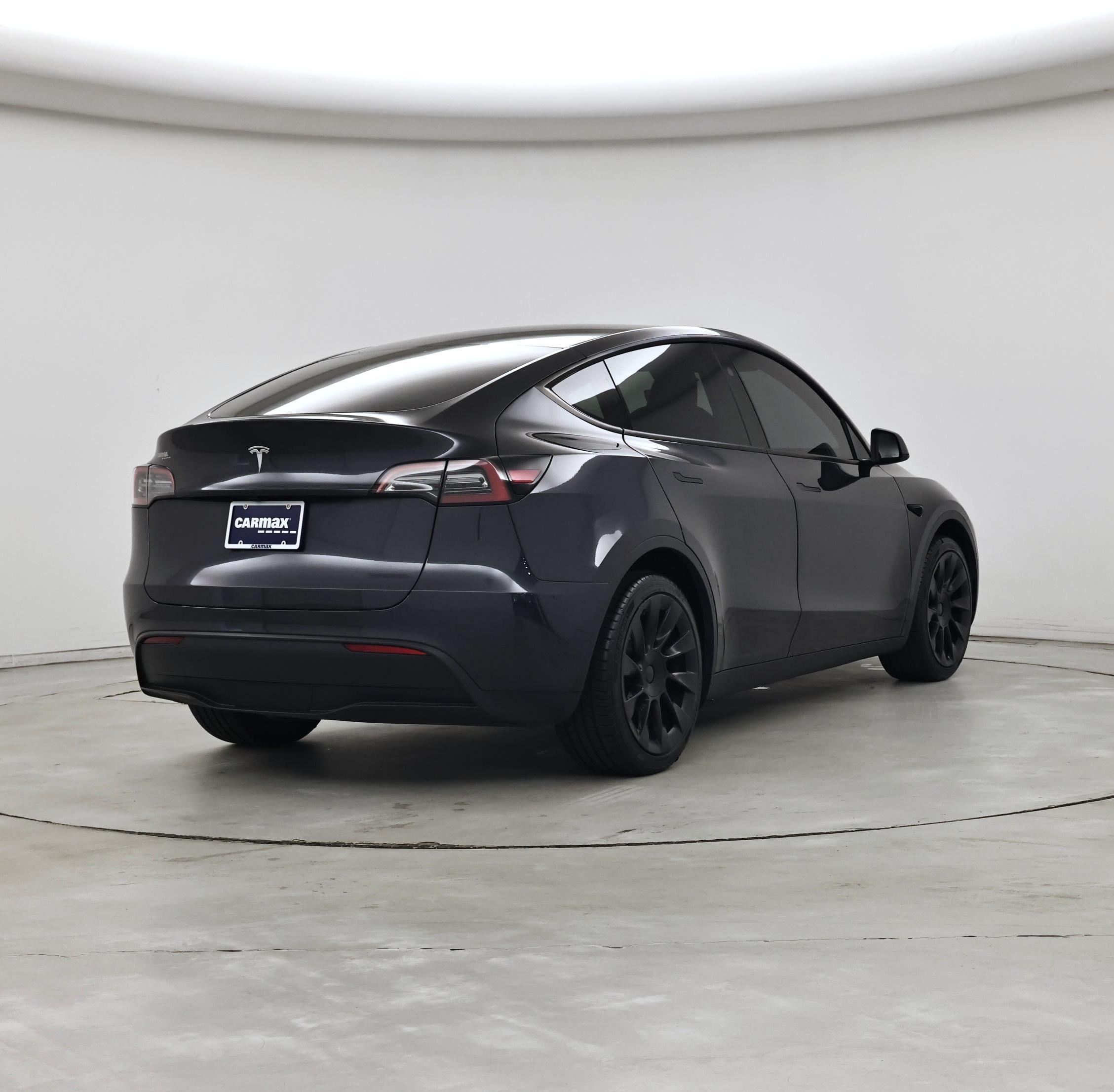 Thumbnail: 2024 Tesla Model Y - 8