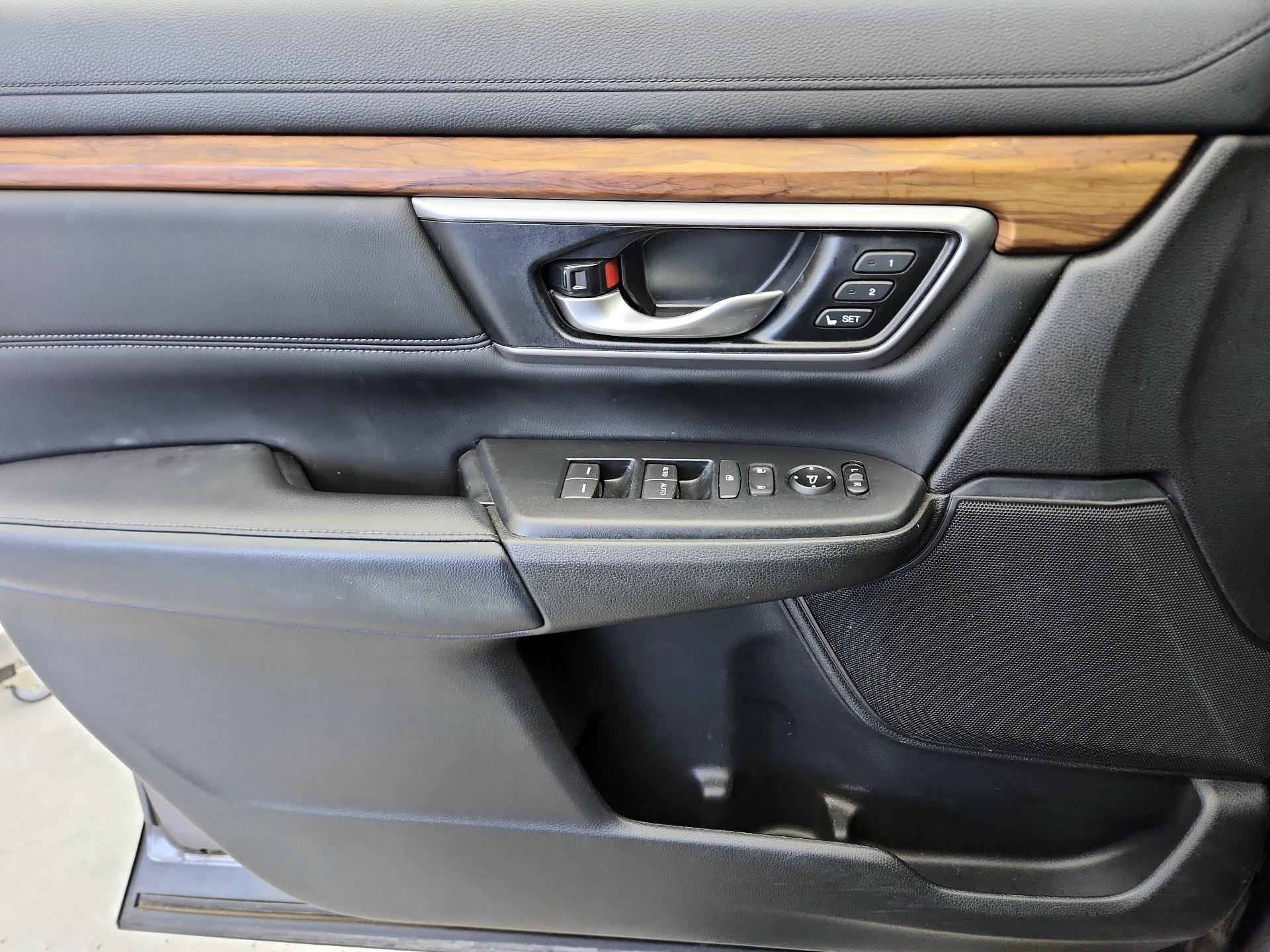 Thumbnail: 2018 Honda CR-V - 12