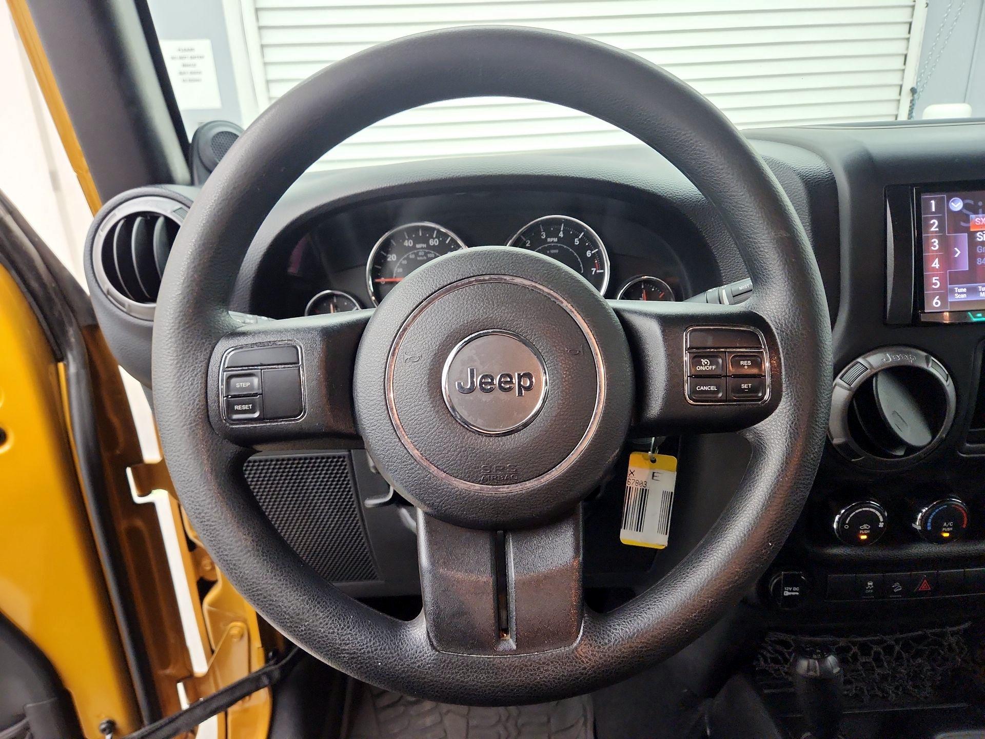 Thumbnail: 2014 Jeep Wrangler - 10