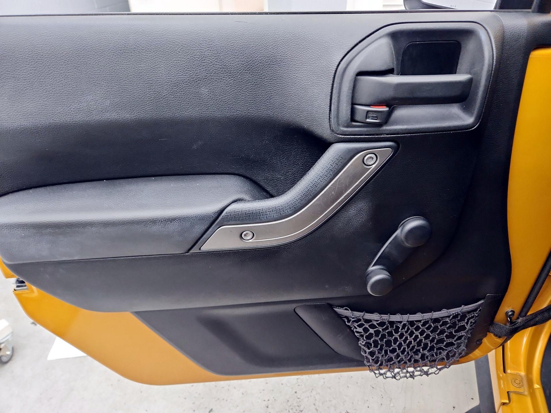 Thumbnail: 2014 Jeep Wrangler - 12