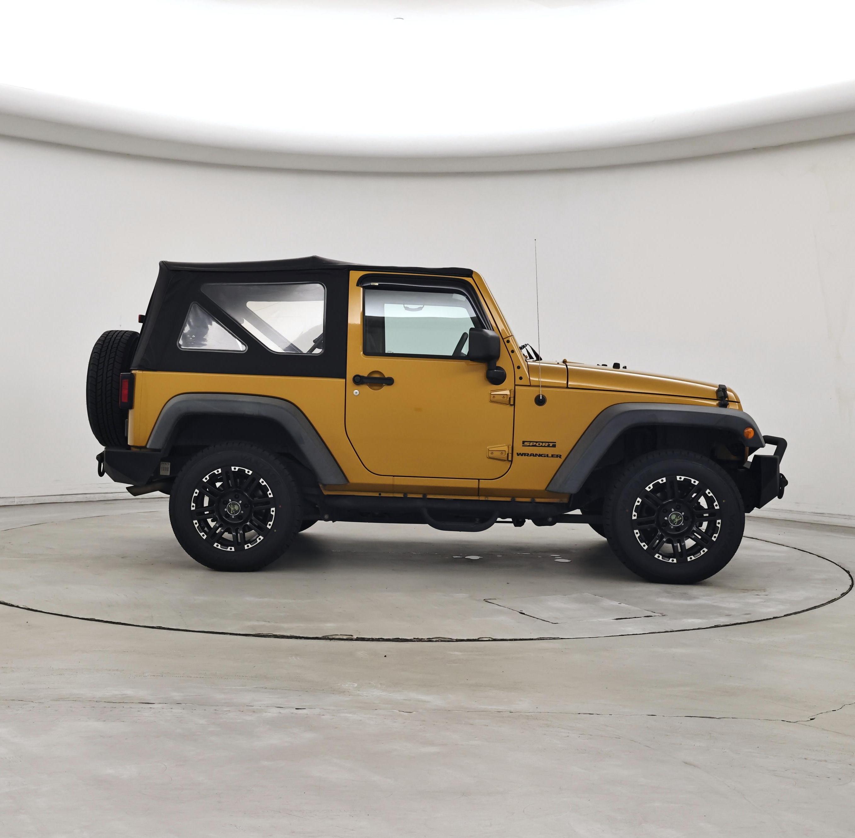 Thumbnail: 2014 Jeep Wrangler - 7