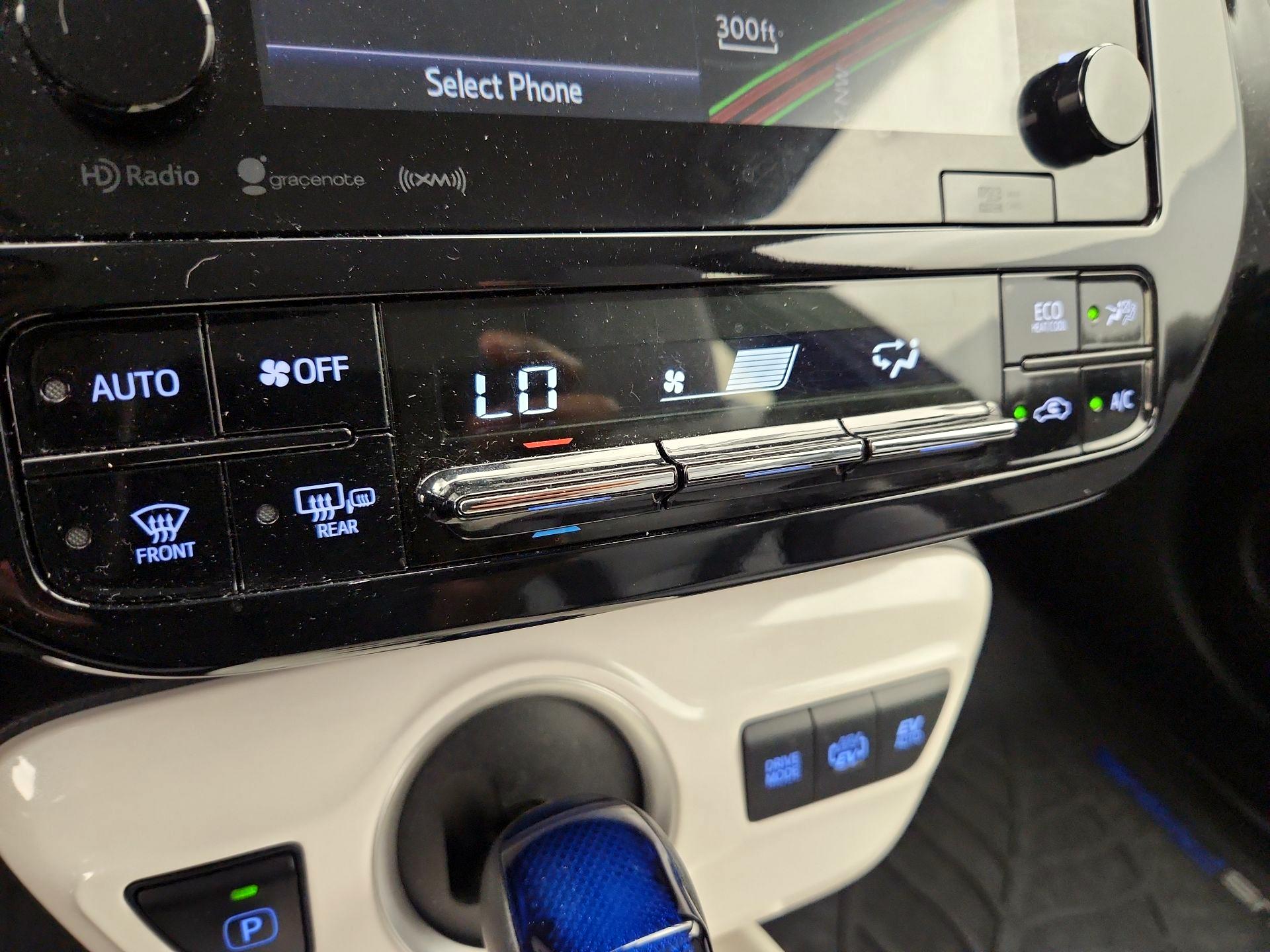 Thumbnail: 2018 Toyota Prius Prime - 17