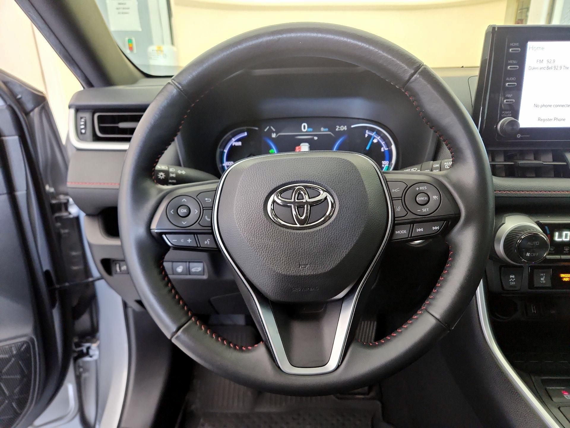 Thumbnail: 2021 Toyota RAV4 - 10
