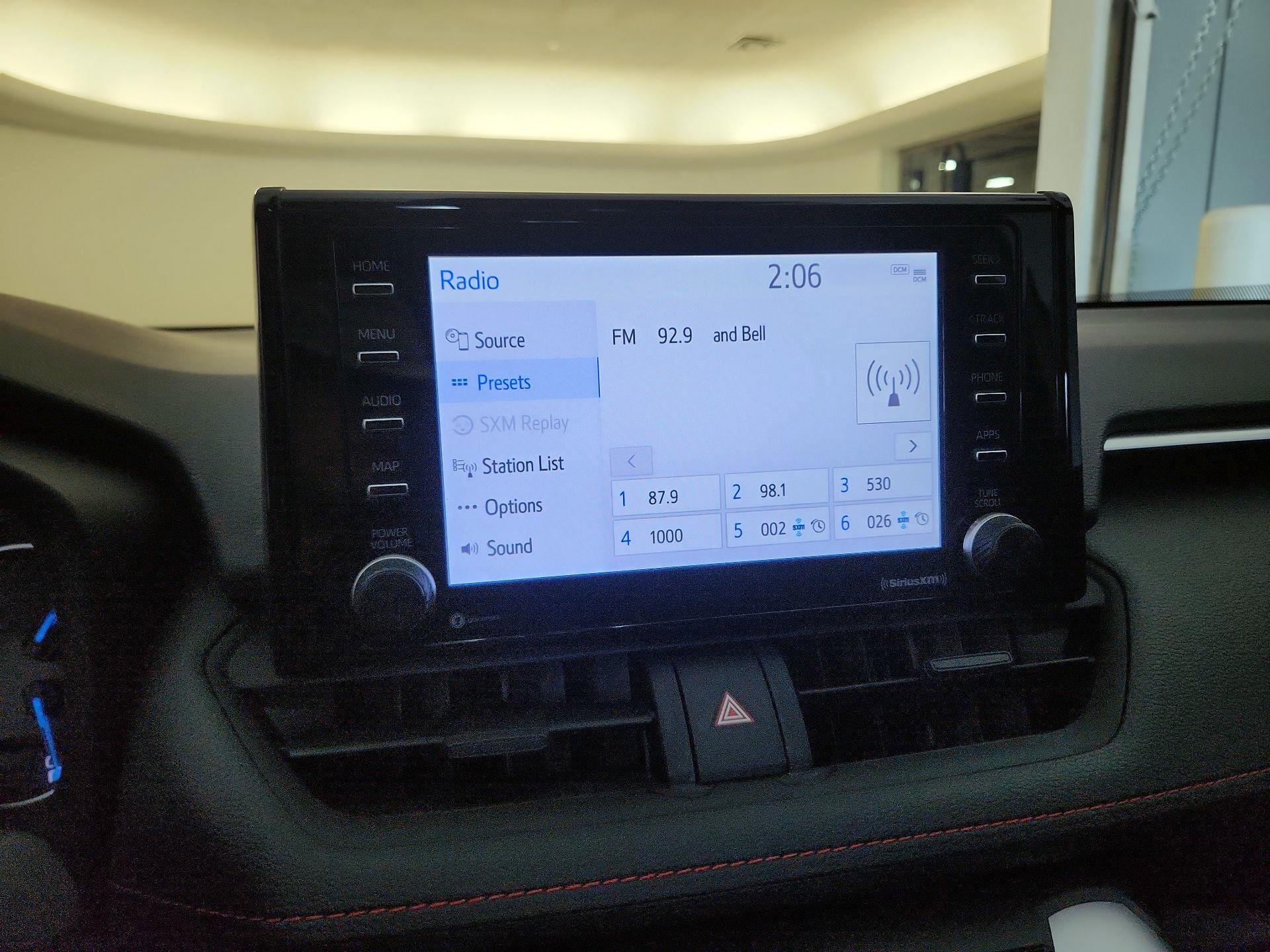 Thumbnail: 2021 Toyota RAV4 - 15