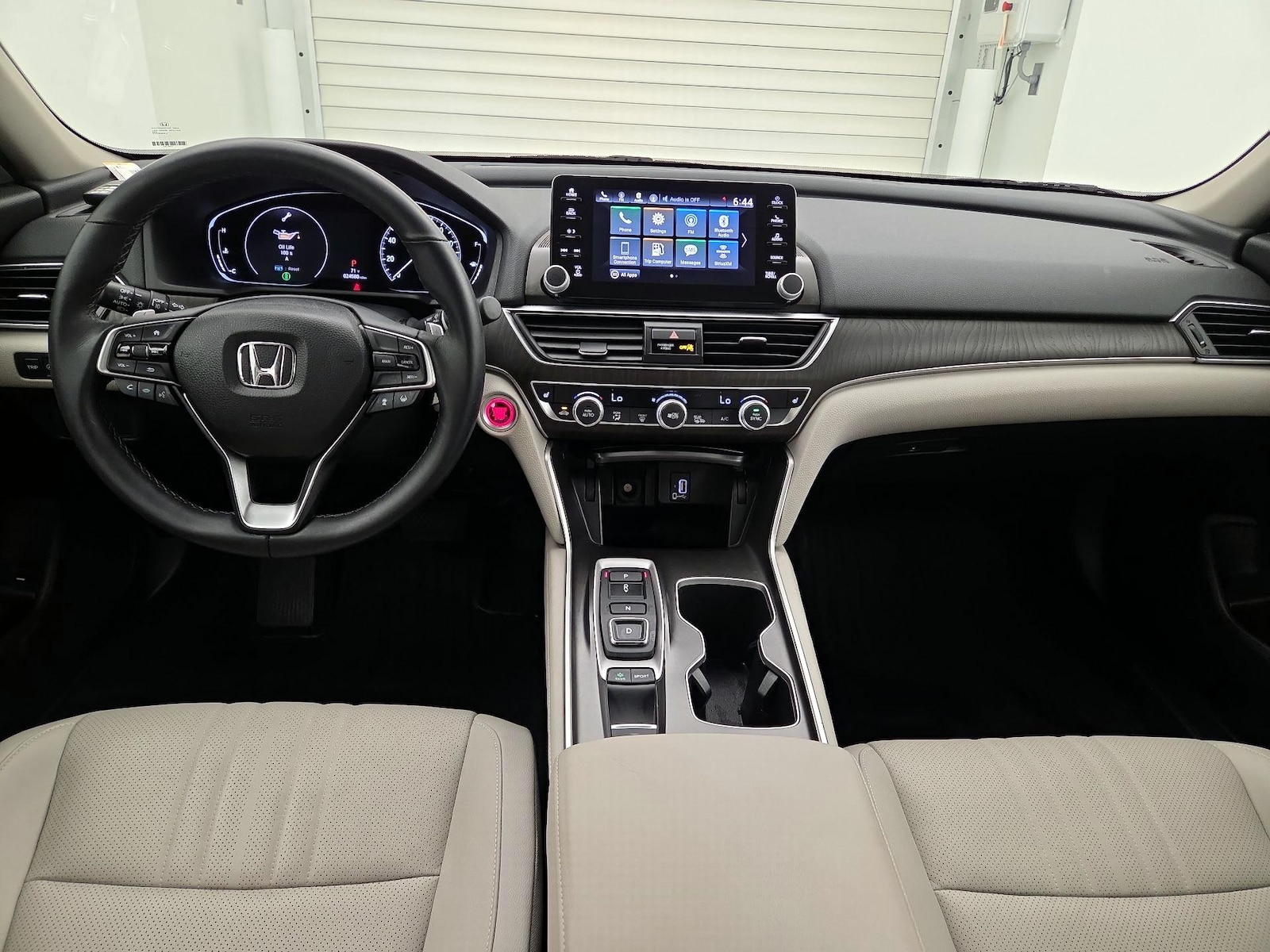Apple CarPlay® & Android Auto™