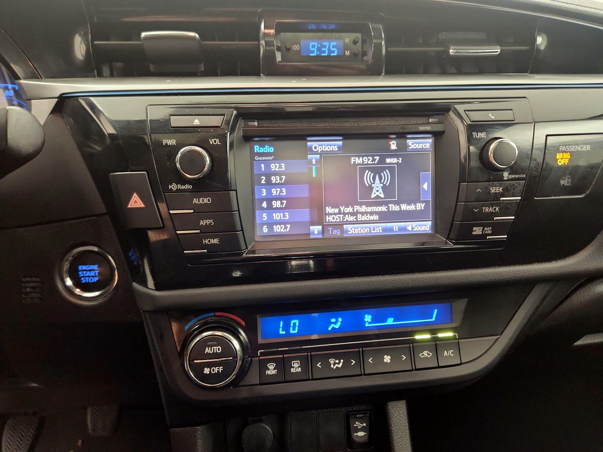 Thumbnail: 2015 Toyota Corolla - 15