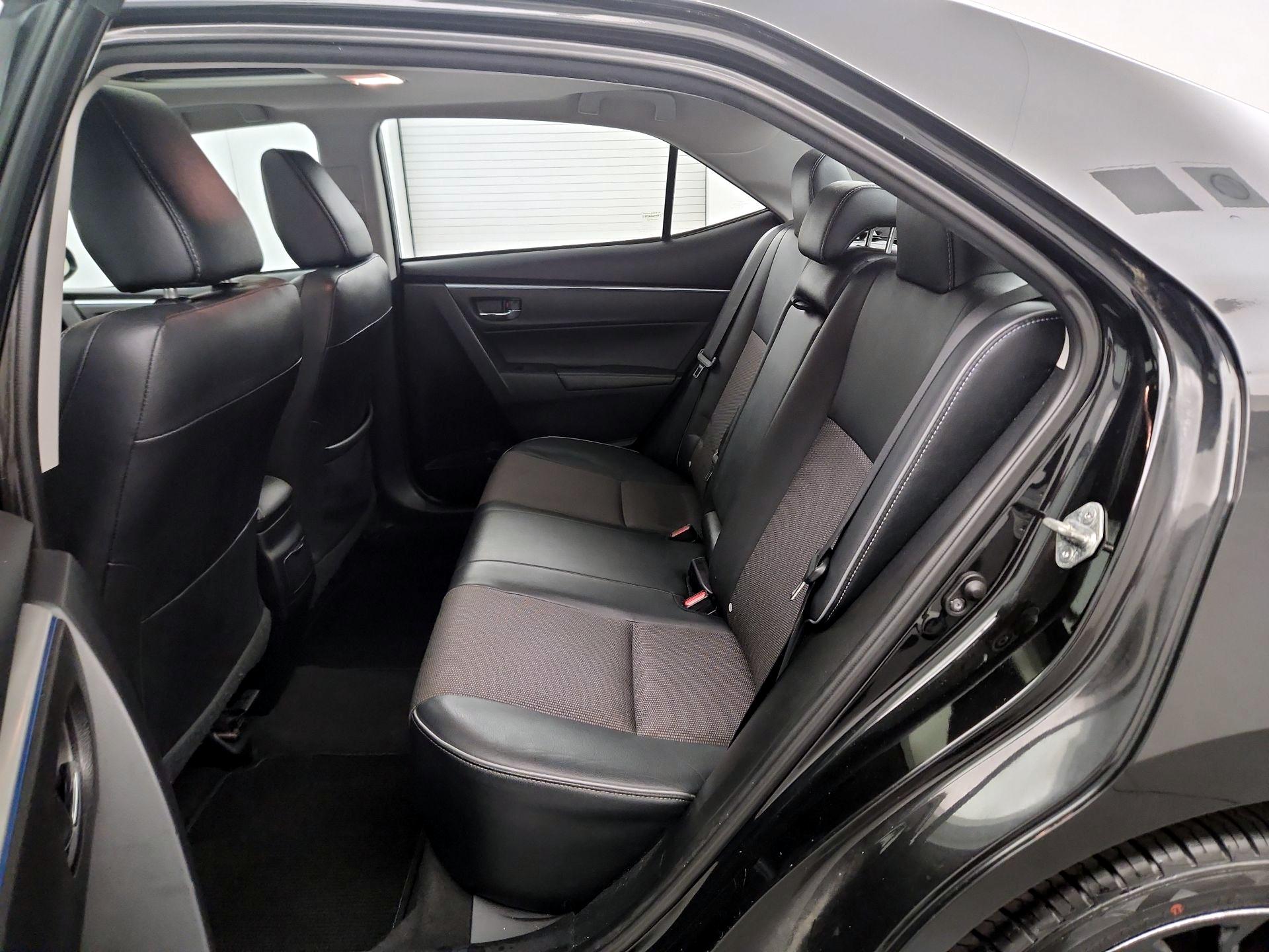 Thumbnail: 2015 Toyota Corolla - 20