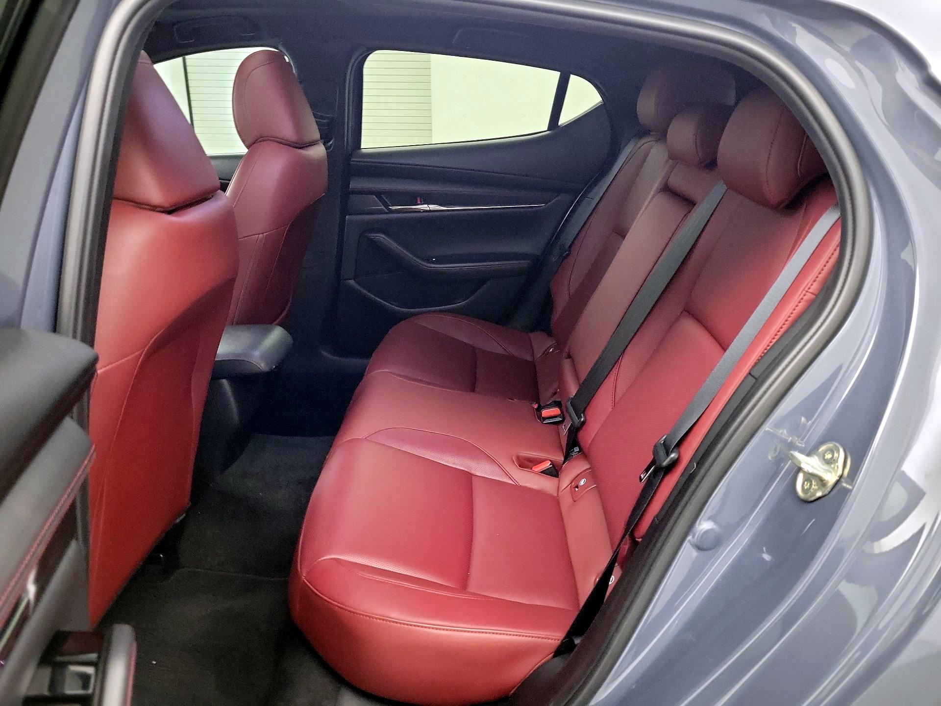 Thumbnail: 2023 Mazda Mazda3 - 18