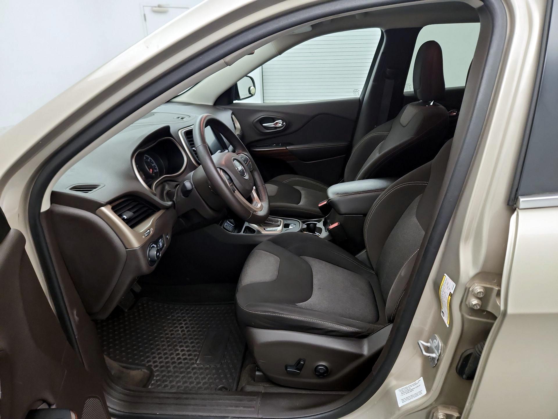 Thumbnail: 2014 Jeep Cherokee - 11