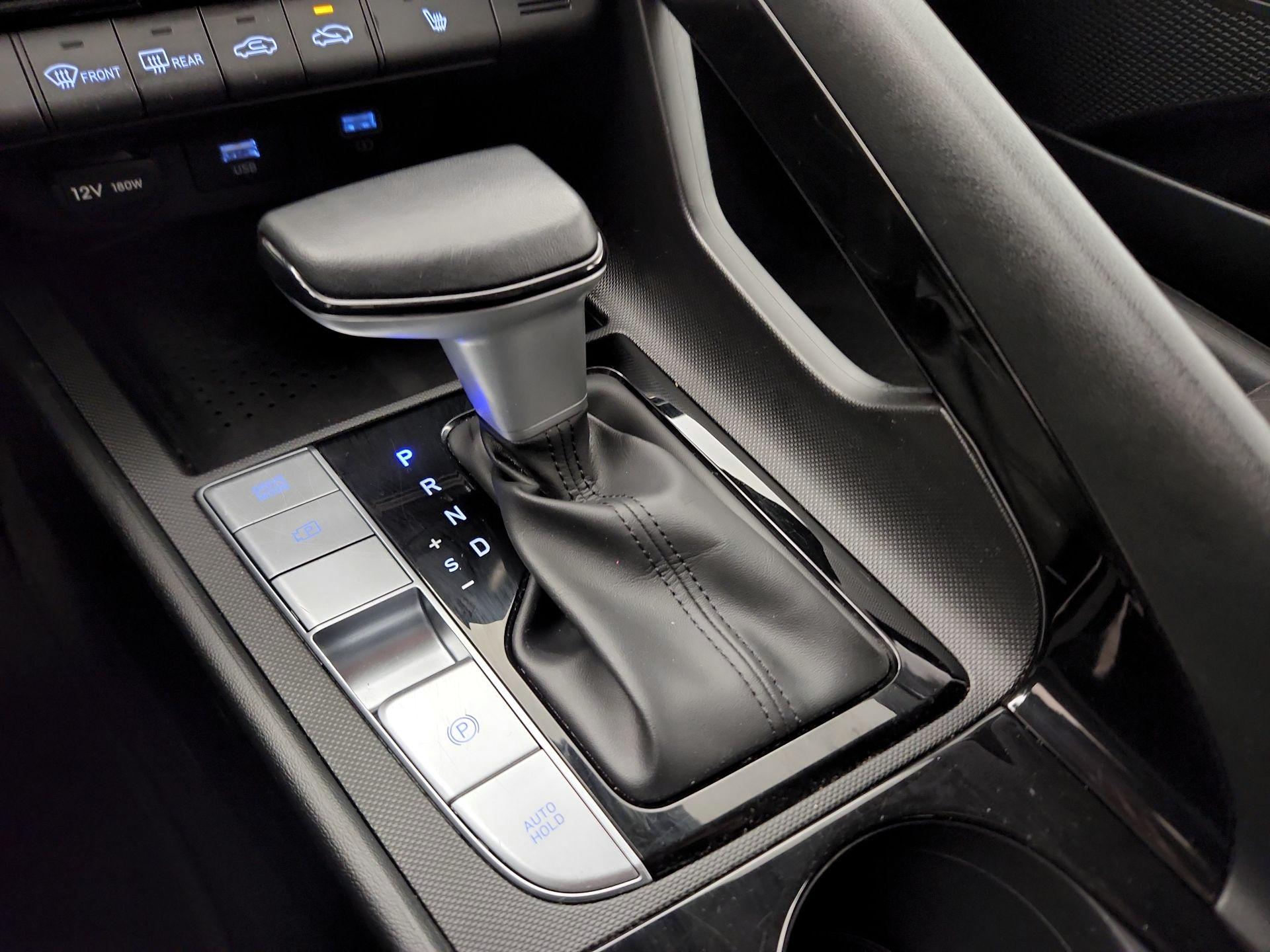 Thumbnail: 2023 Hyundai Elantra - 18